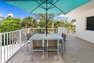 SHORELAND - Residential