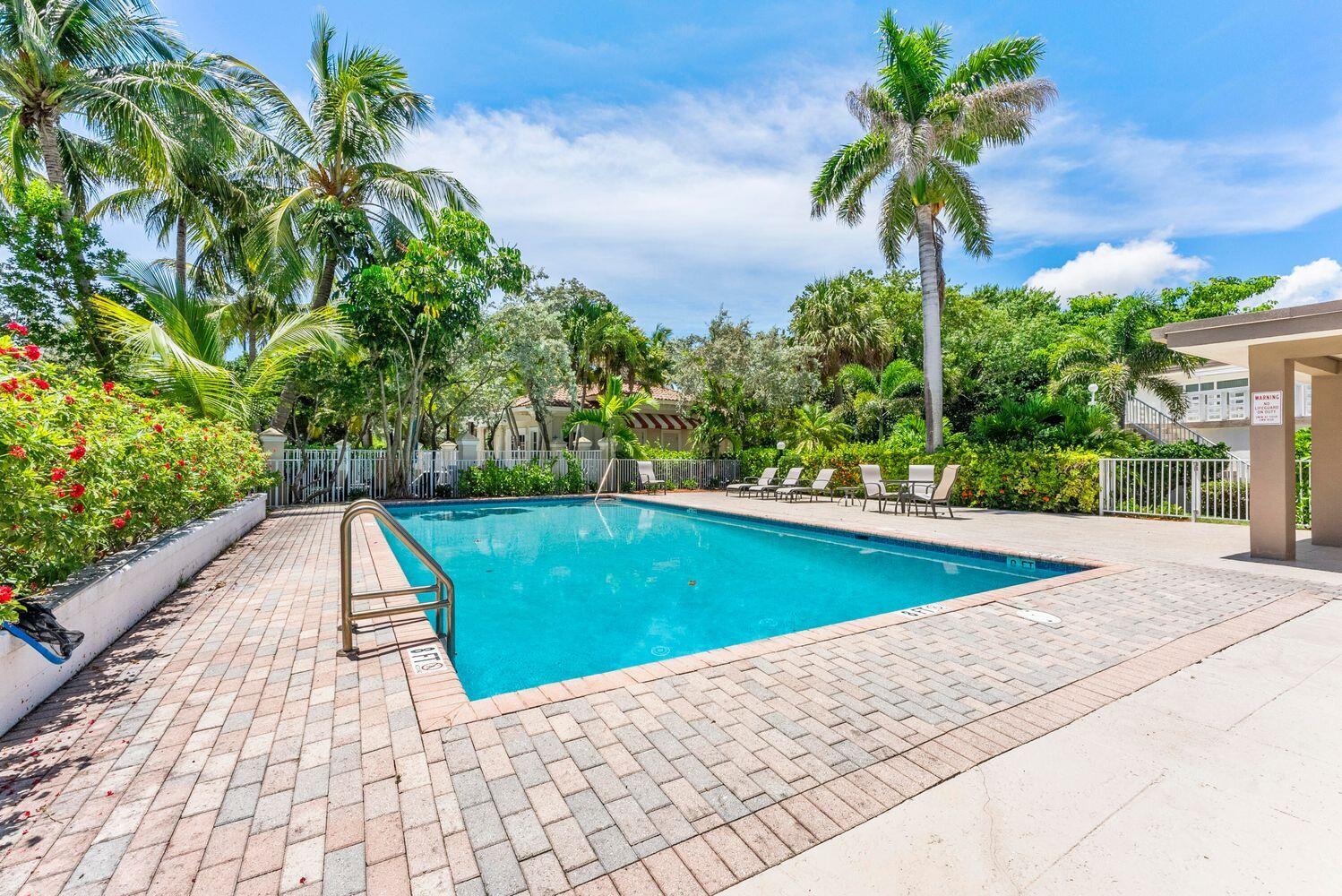 SHORELAND - Residential