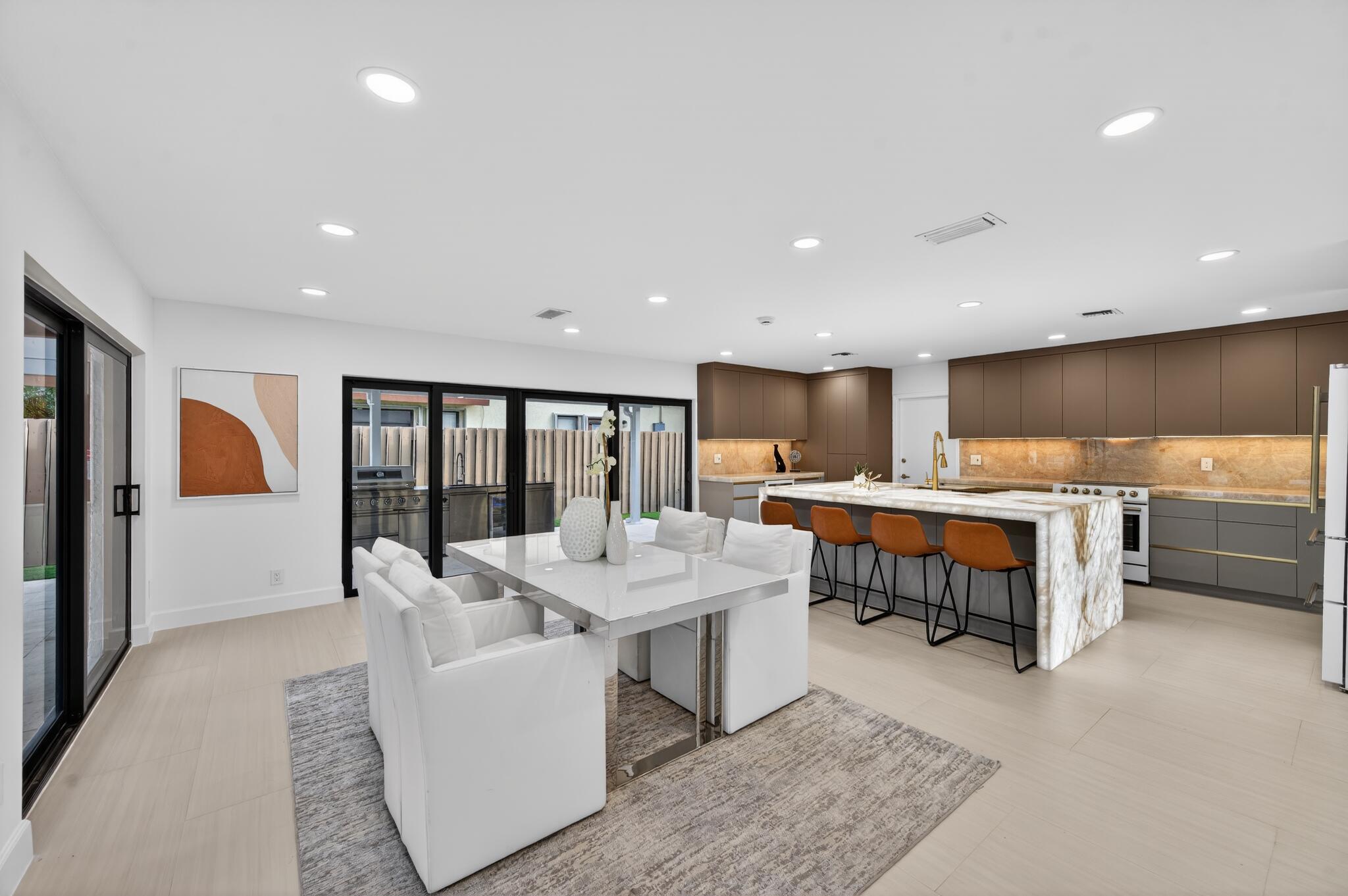 STRATHMORE - Residential