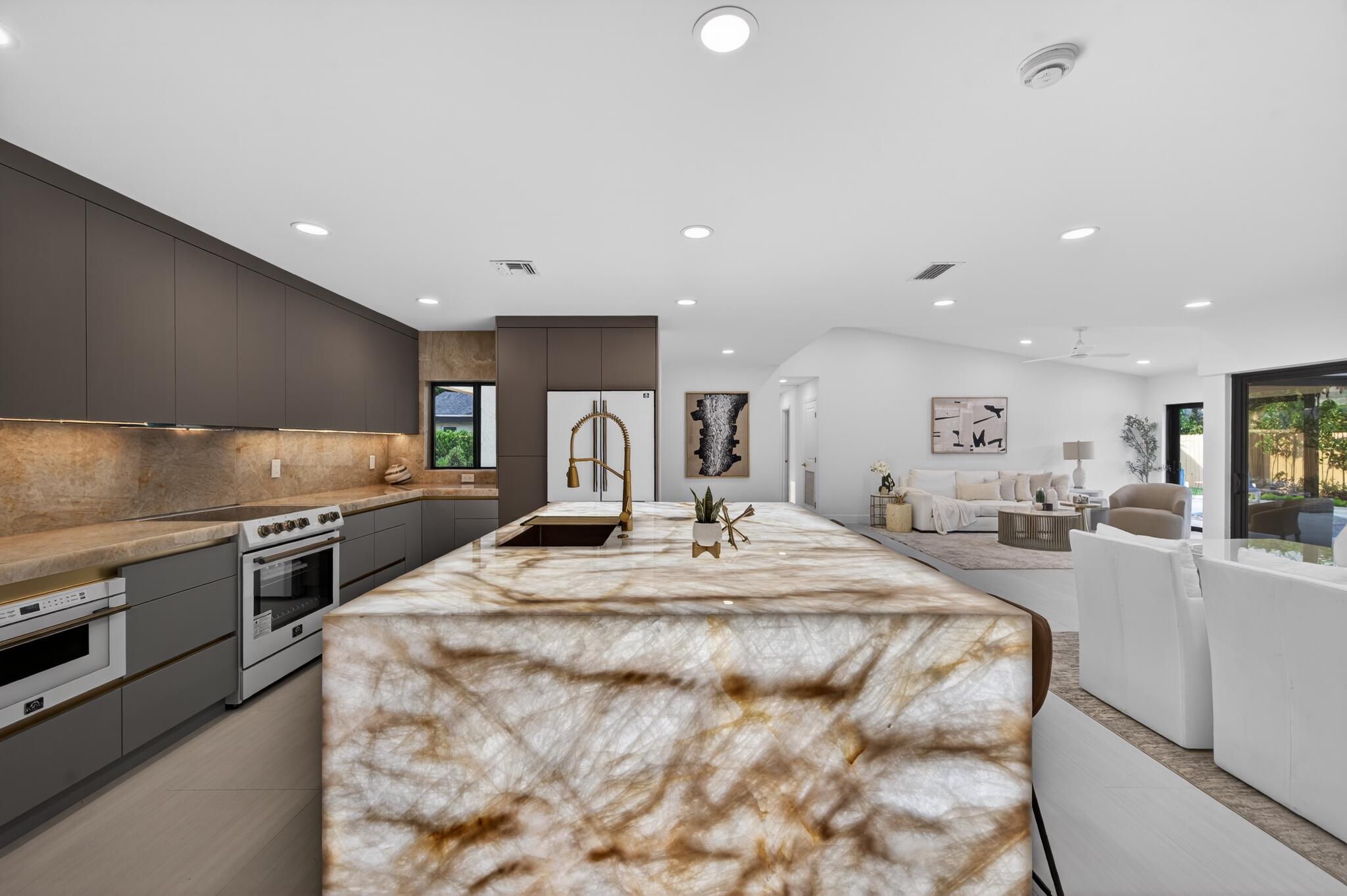 STRATHMORE - Residential