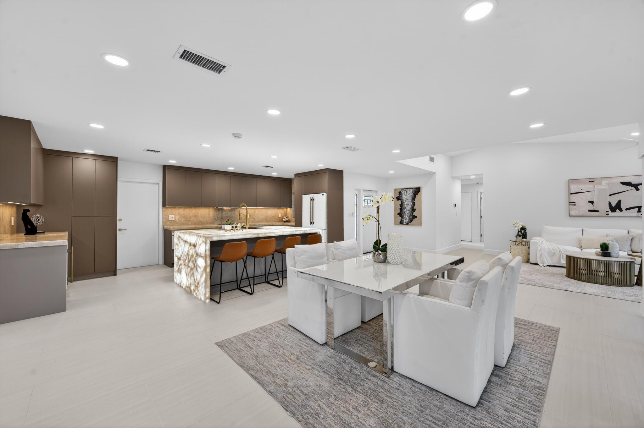 STRATHMORE - Residential