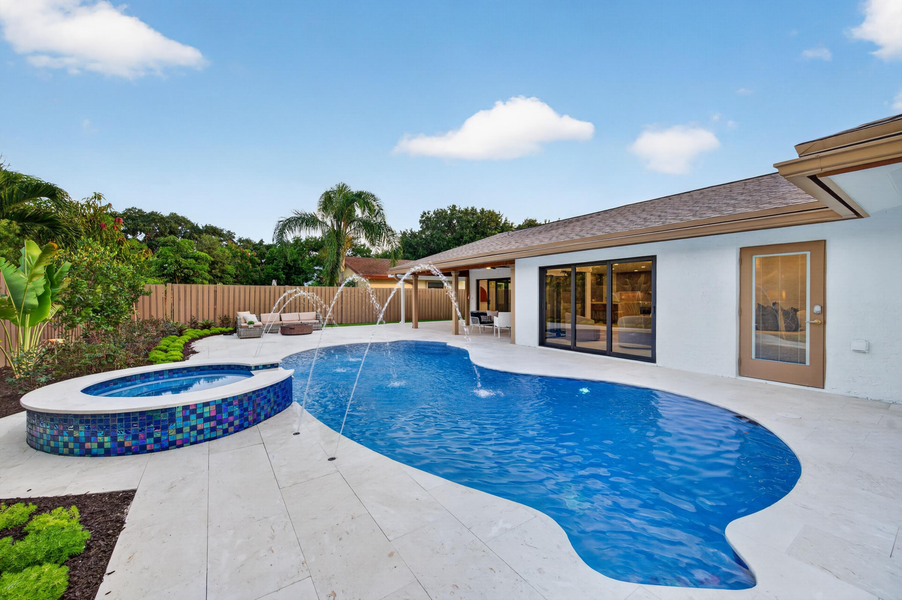 STRATHMORE - Residential