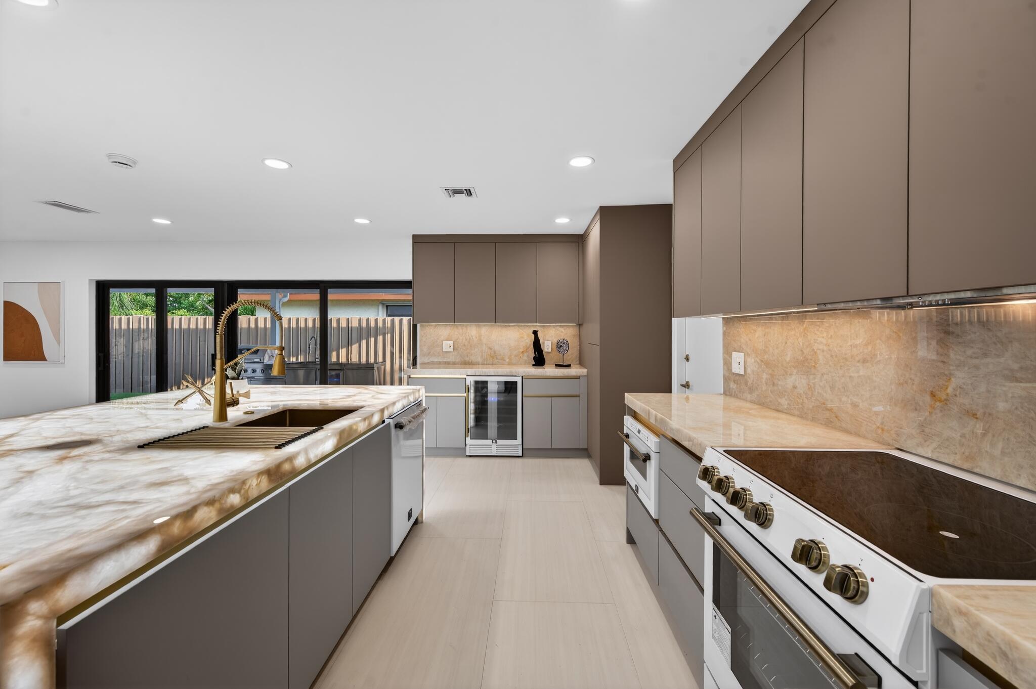 STRATHMORE - Residential