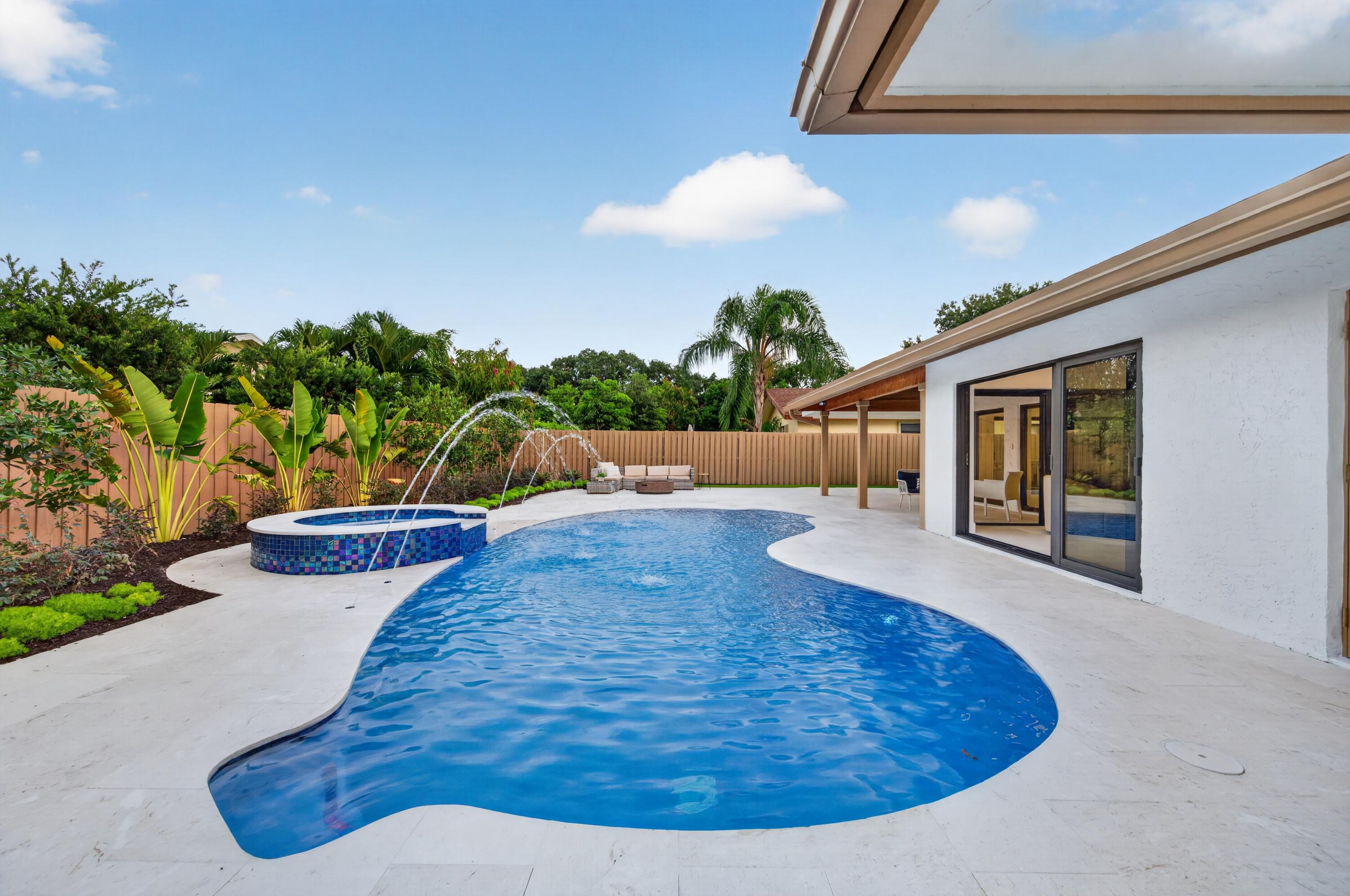 STRATHMORE - Residential