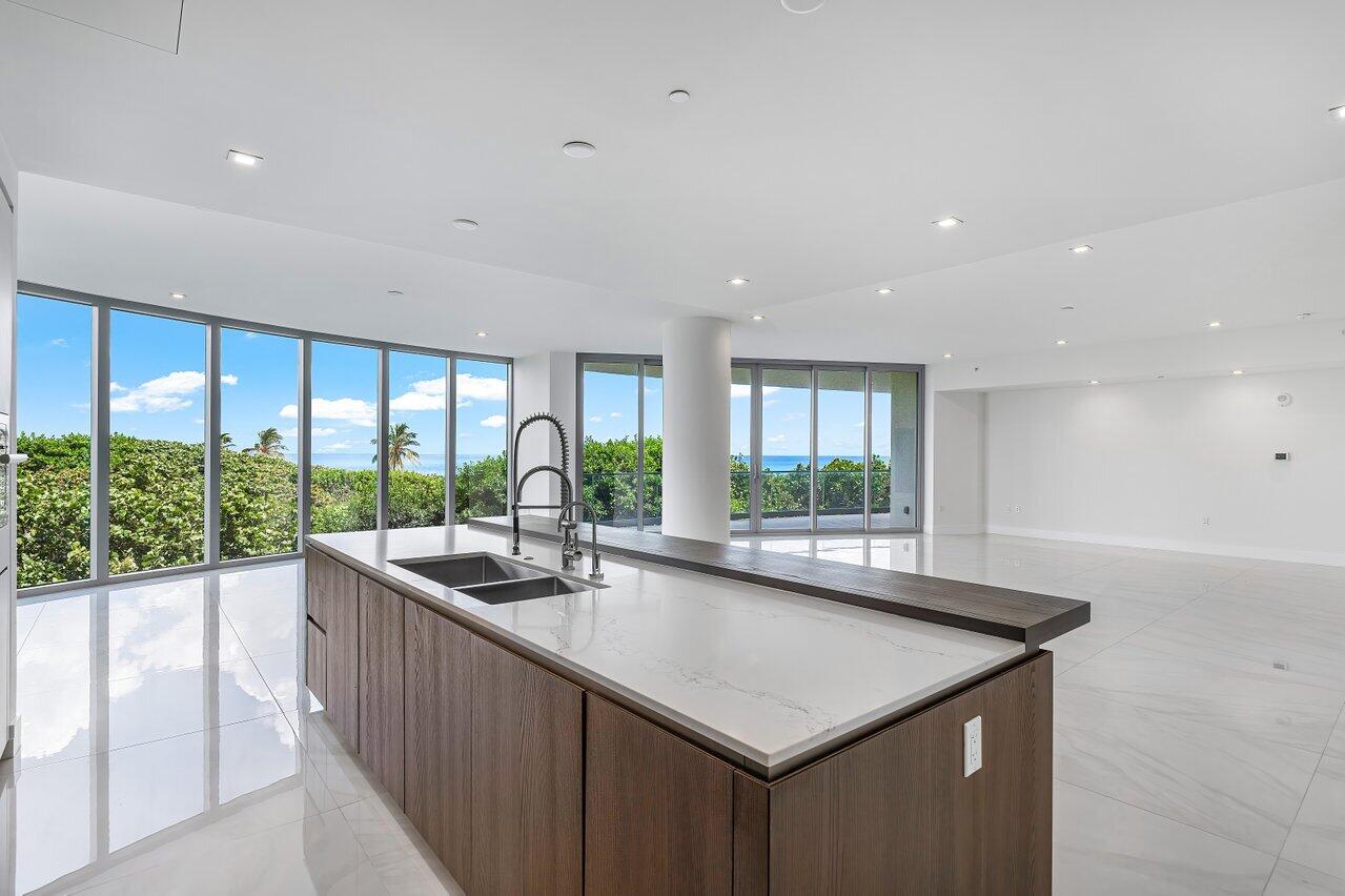 SEAGLASS CONDO - Residential