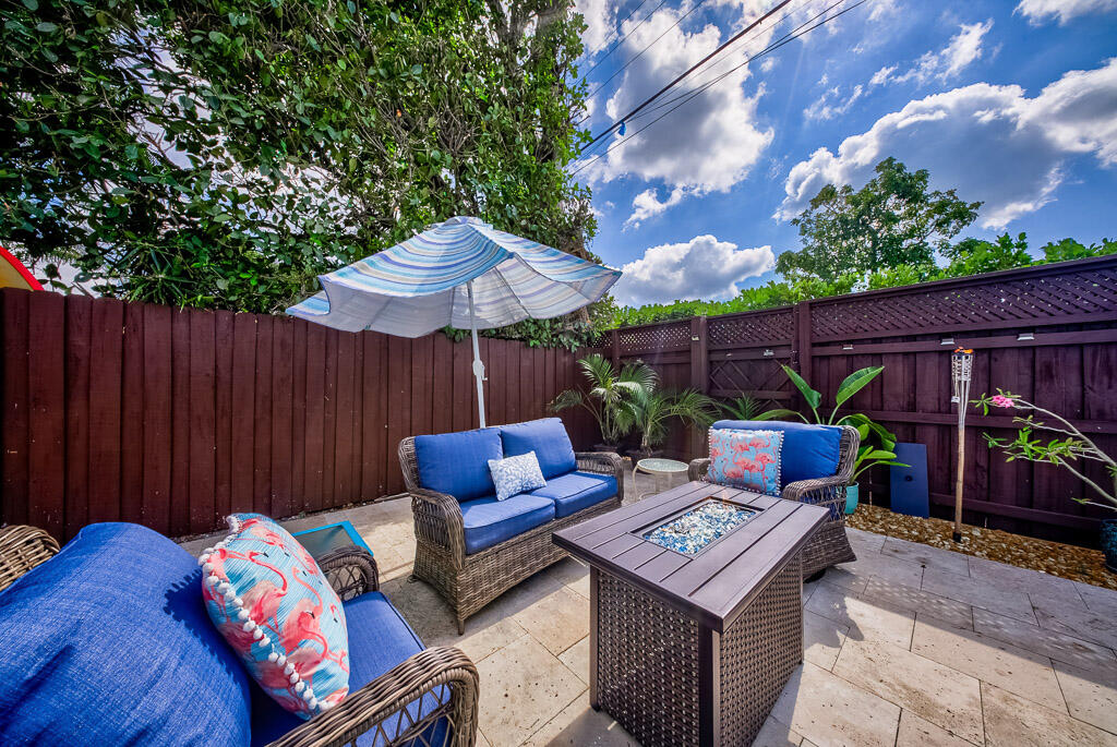NORTH LAKE WORTH IN PB 5 PGS 48 & 49 - Residential