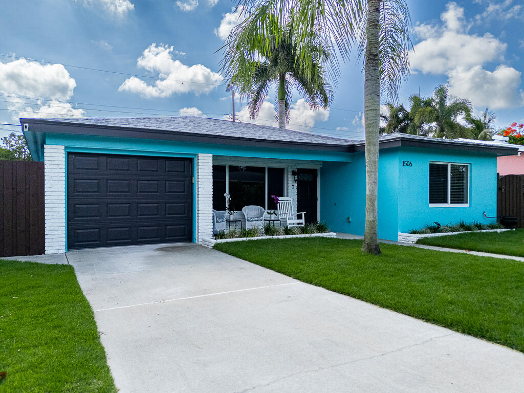 NORTH LAKE WORTH IN PB 5 PGS 48 & 49 - Residential