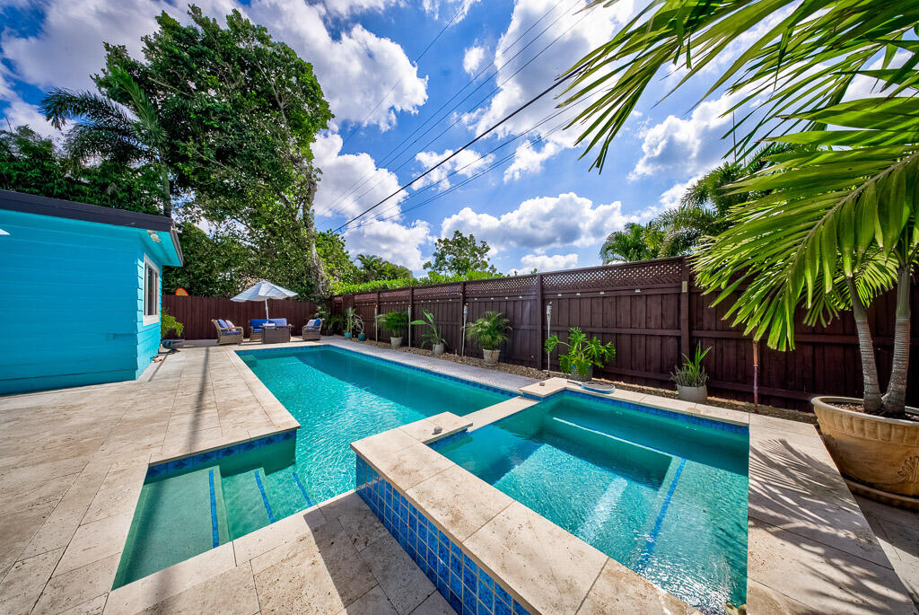NORTH LAKE WORTH IN PB 5 PGS 48 & 49 - Residential