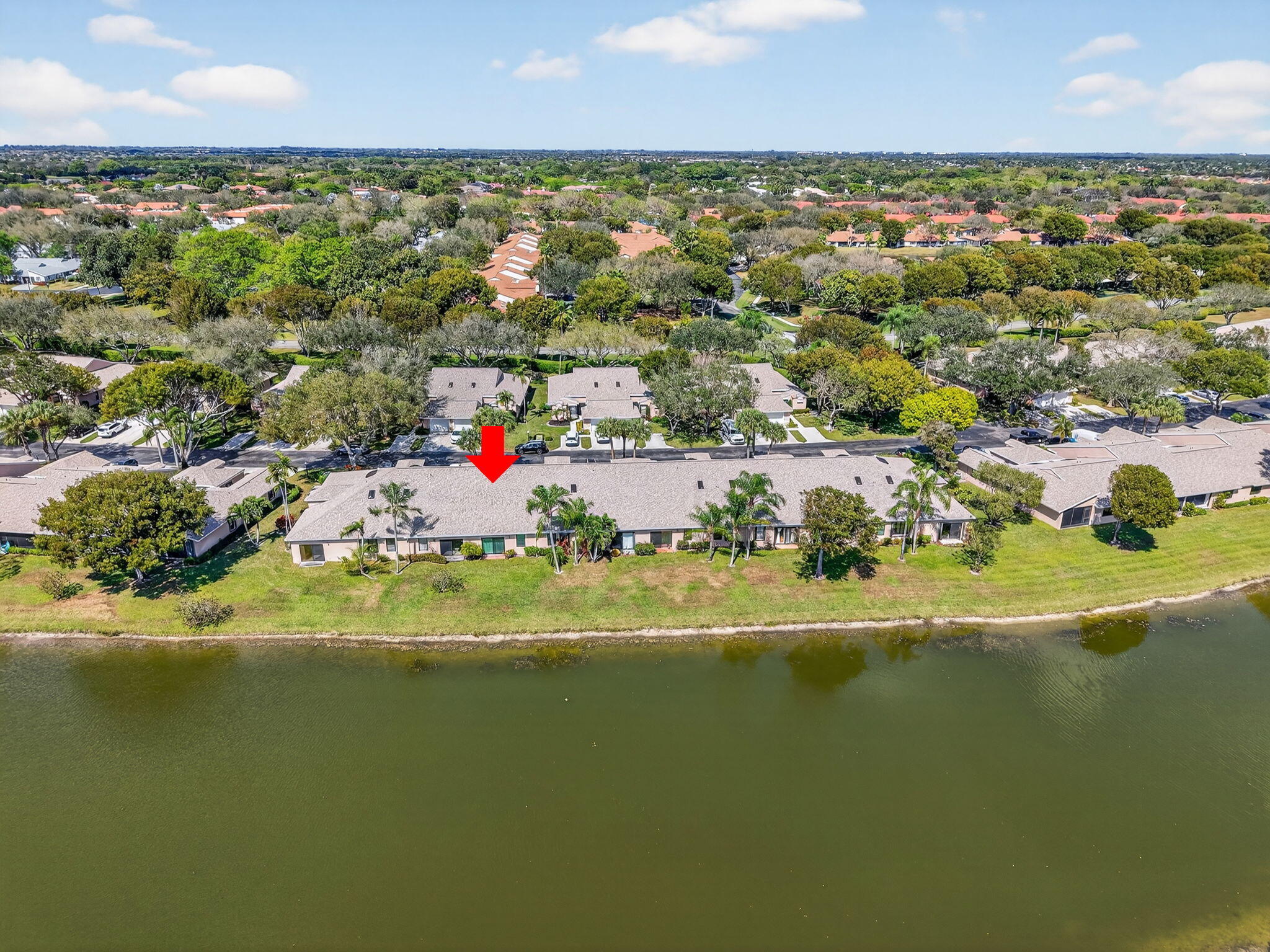 WHISPER WALK SEC E CONDO - Residential