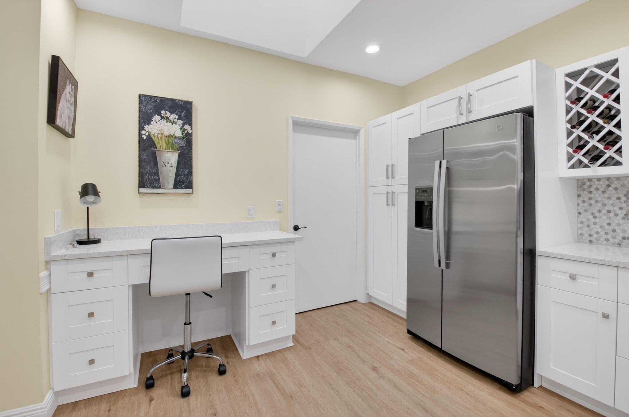 WHISPER WALK SEC E CONDO - Residential