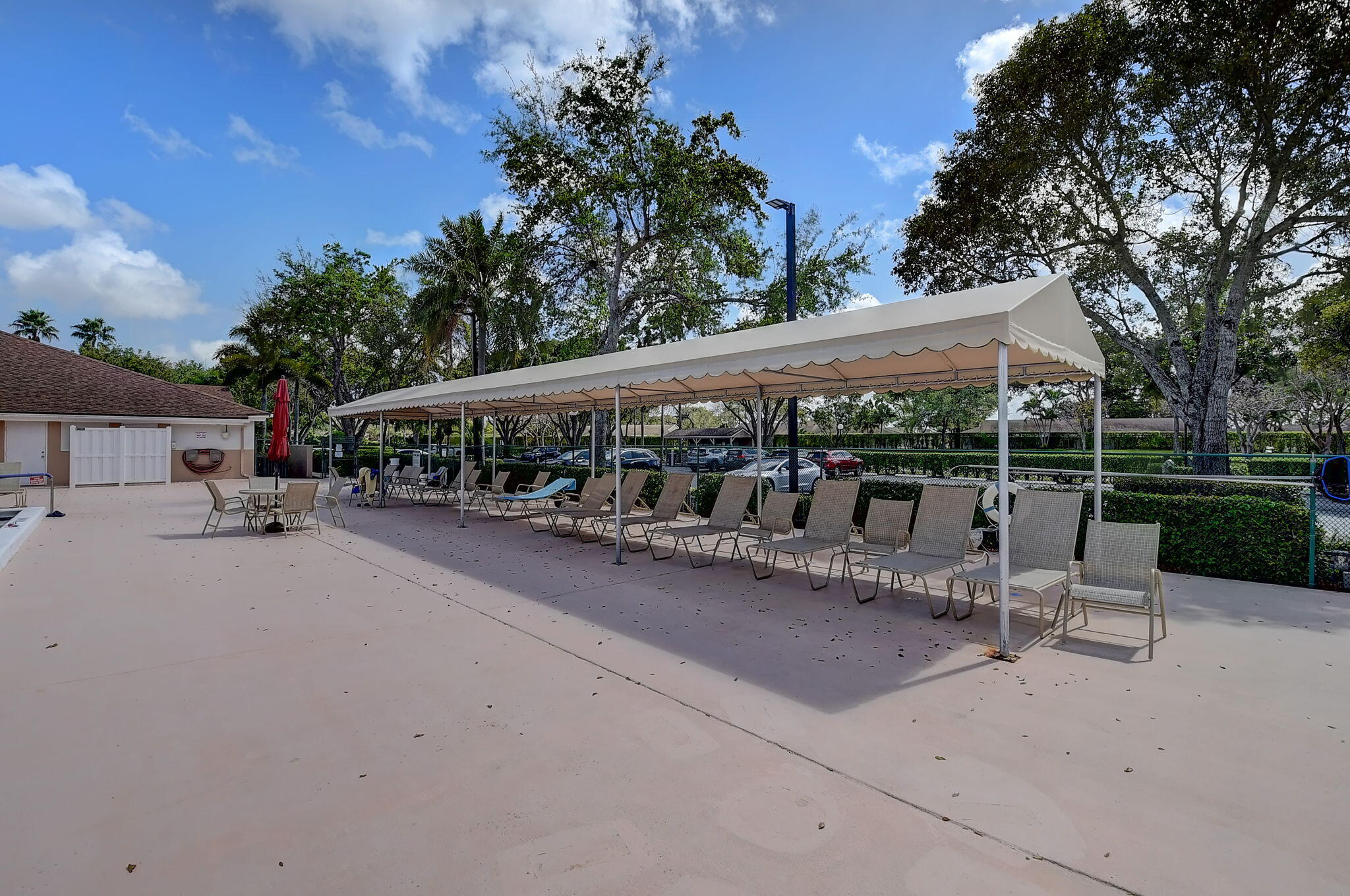 WHISPER WALK SEC E CONDO - Residential