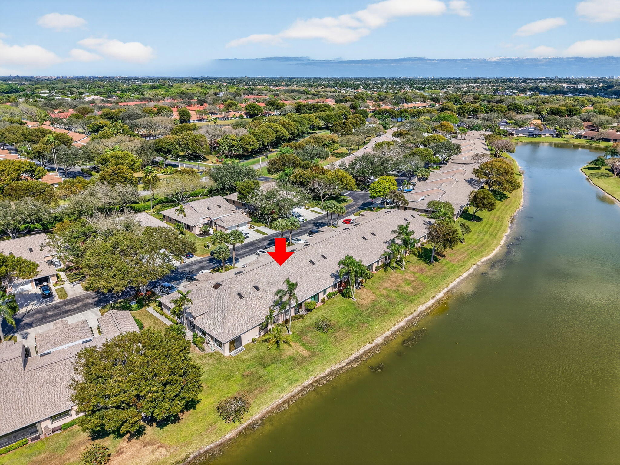 WHISPER WALK SEC E CONDO - Residential