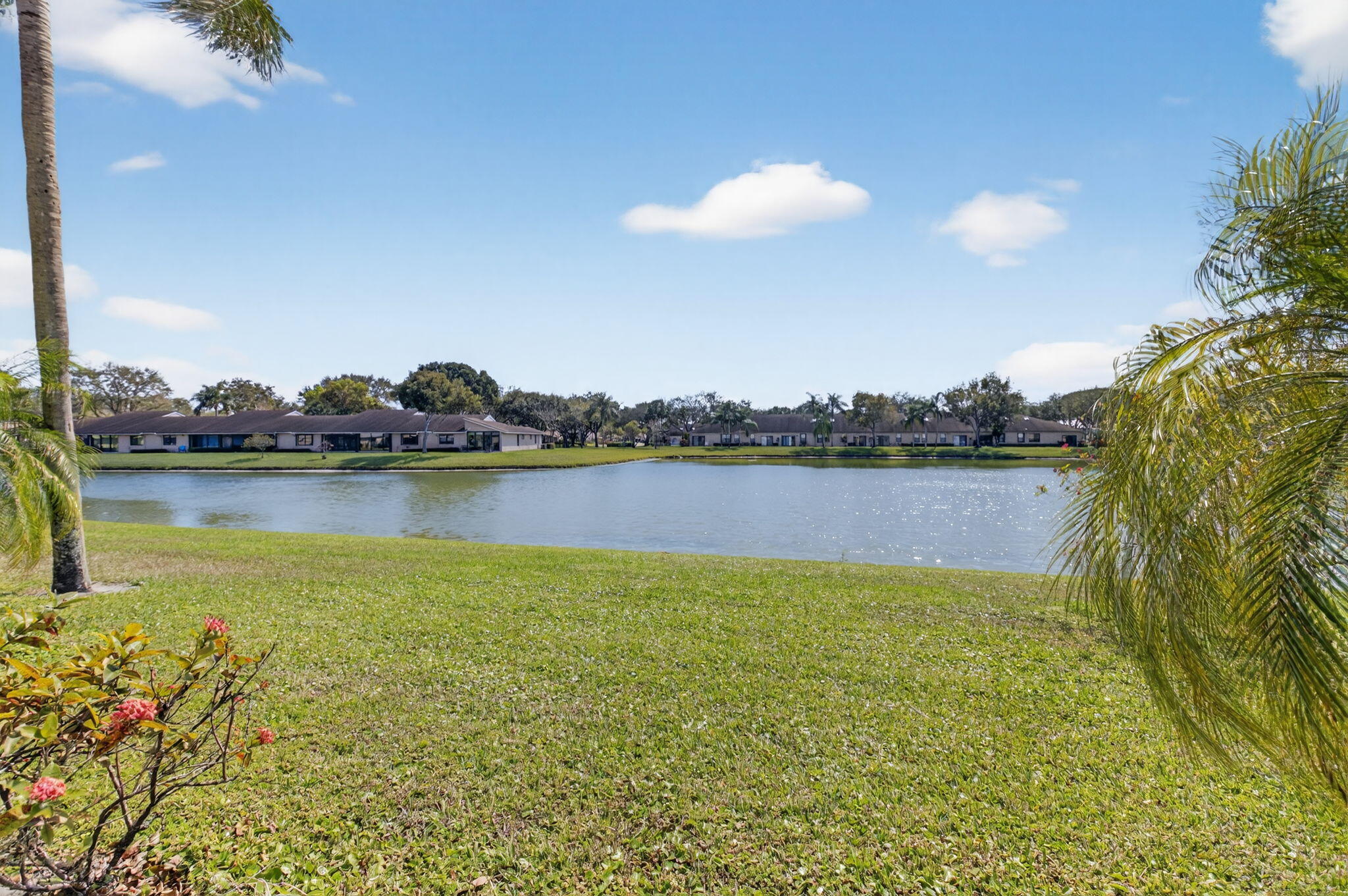 WHISPER WALK SEC E CONDO - Residential