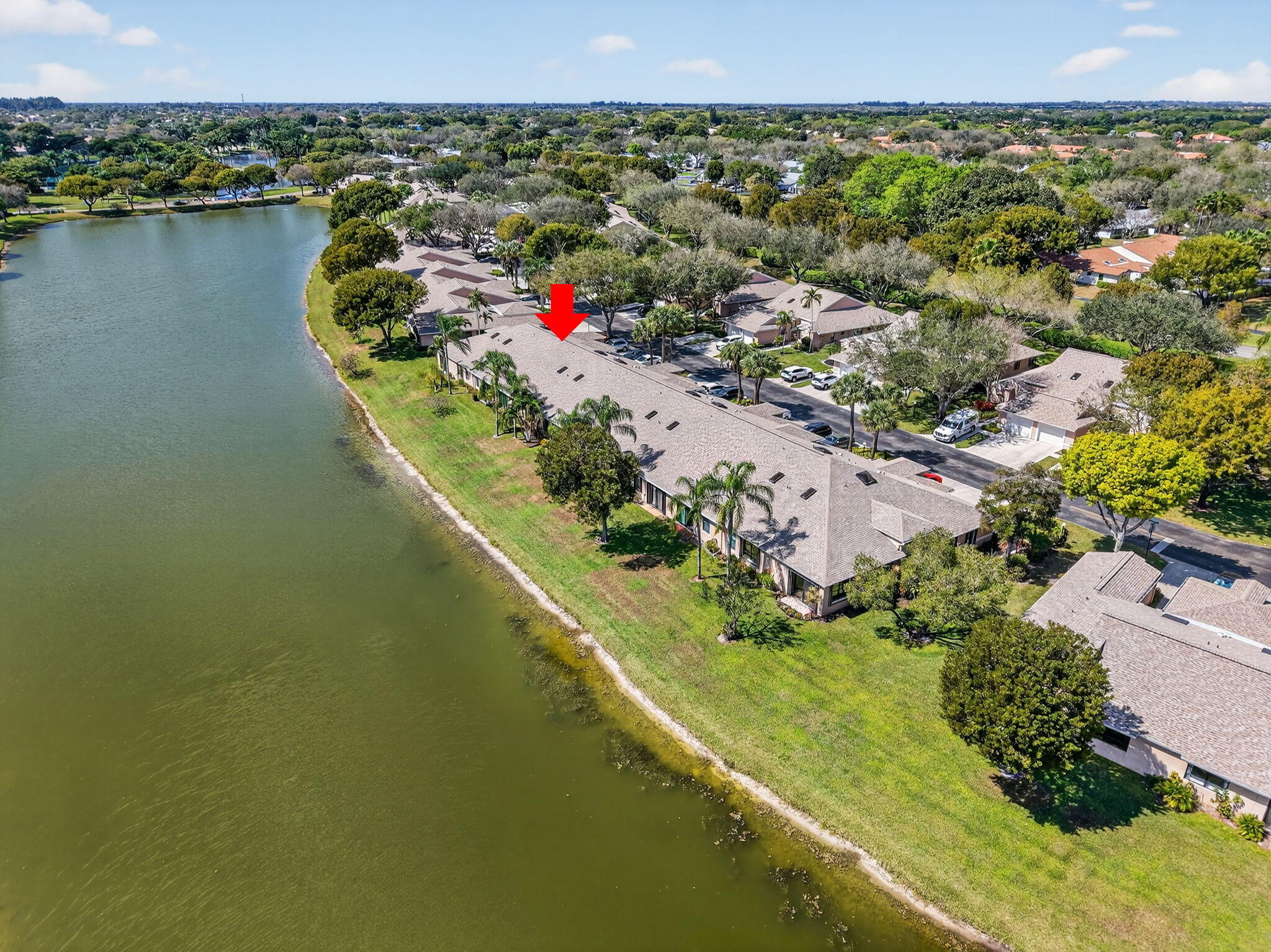 WHISPER WALK SEC E CONDO - Residential