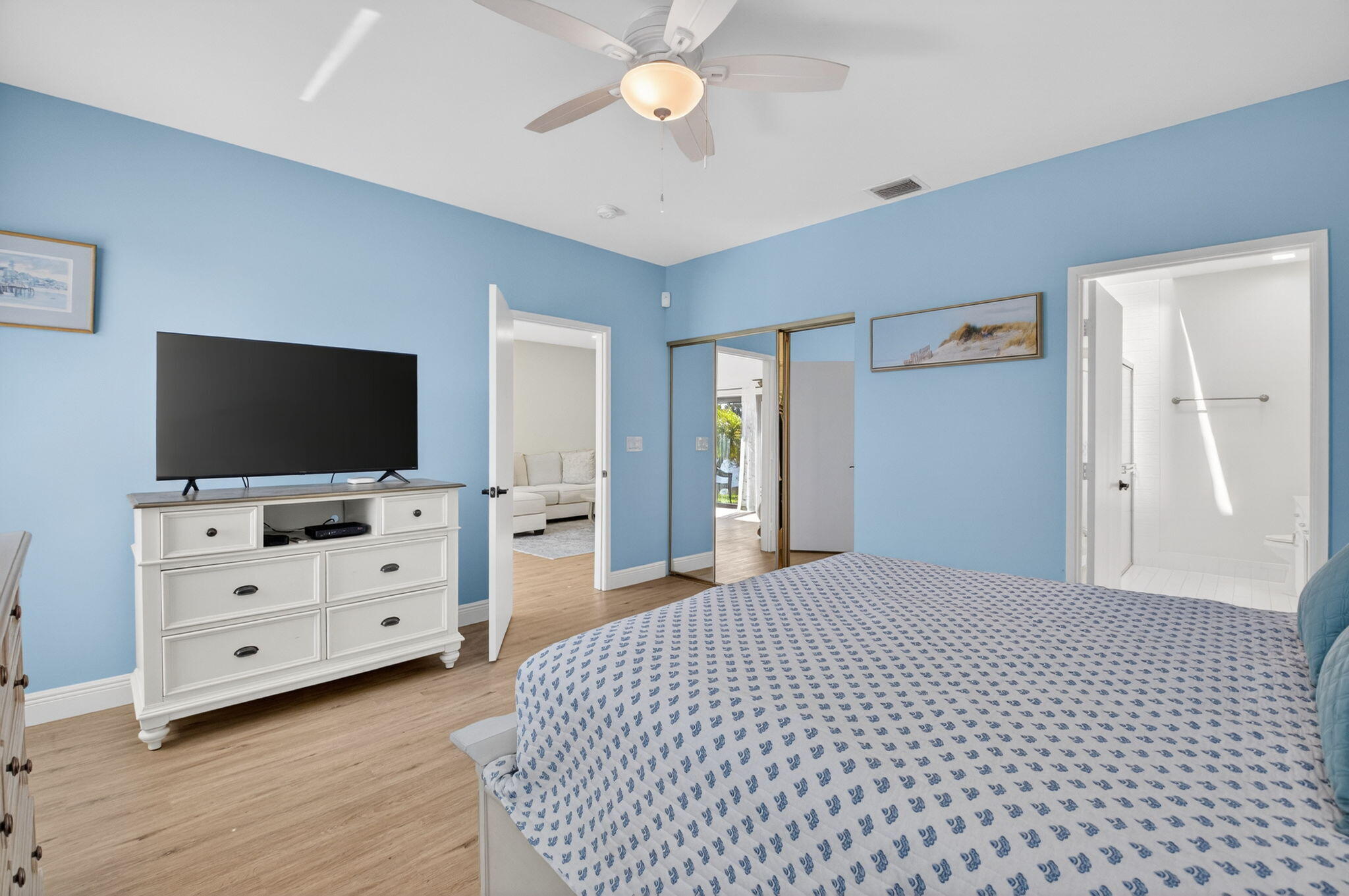 WHISPER WALK SEC E CONDO - Residential