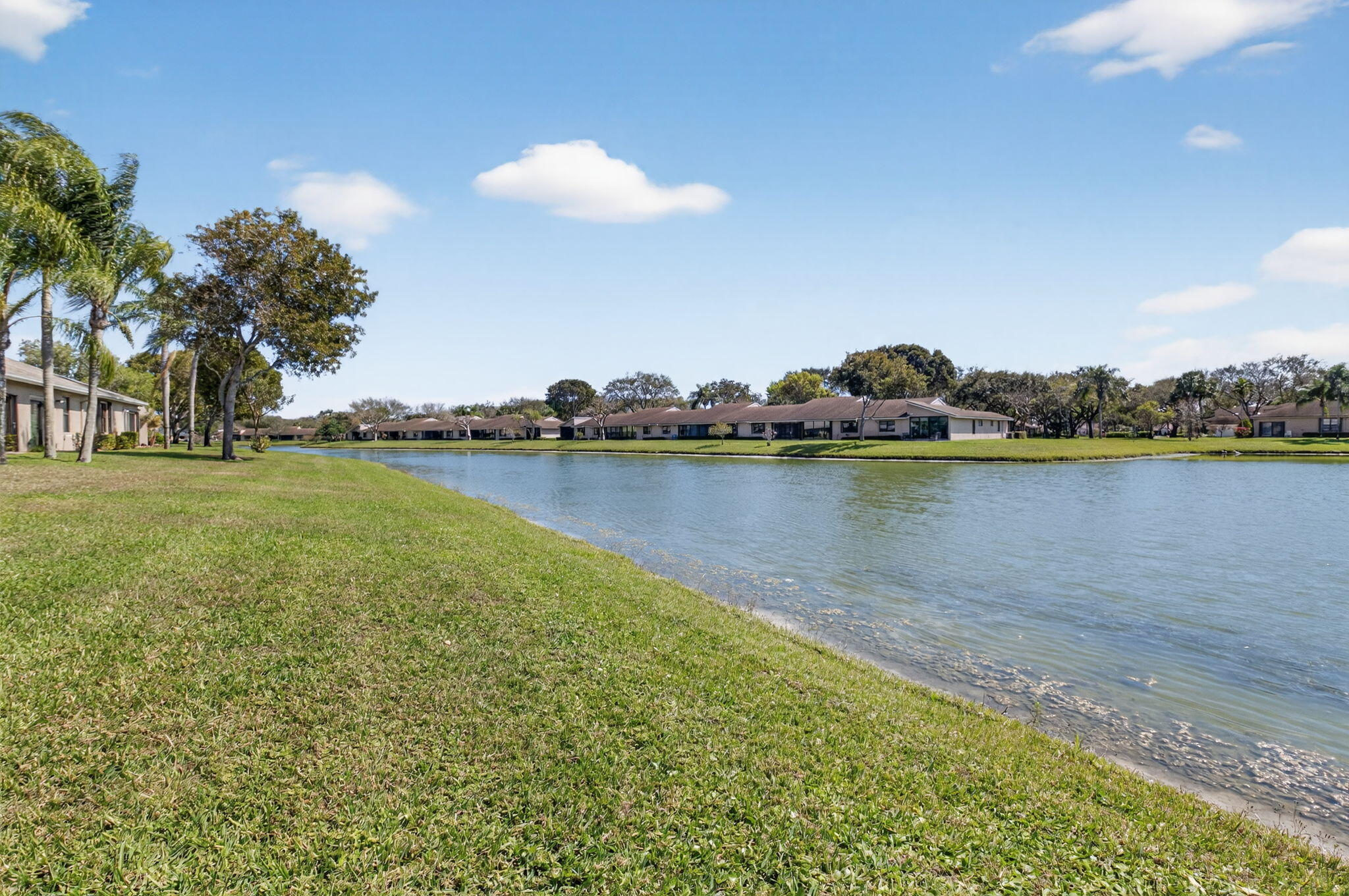 WHISPER WALK SEC E CONDO - Residential