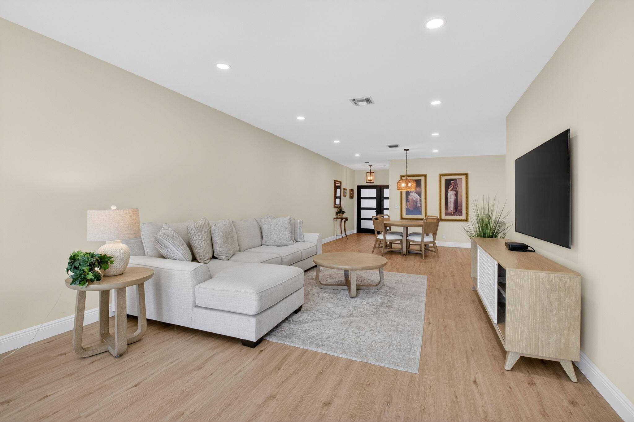 WHISPER WALK SEC E CONDO - Residential