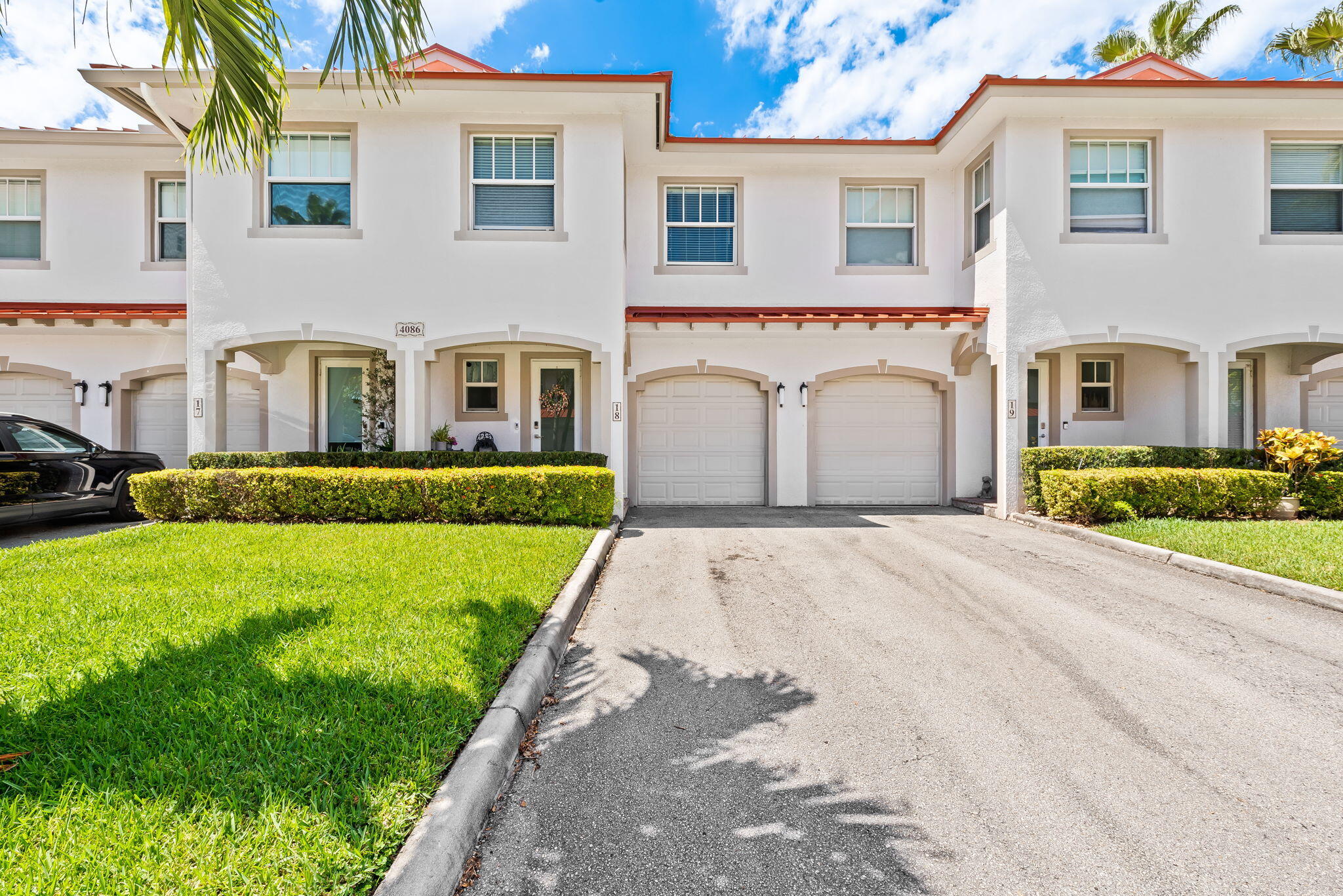 PALM AIRE CYPRESS COURSE ESTATES - Residential