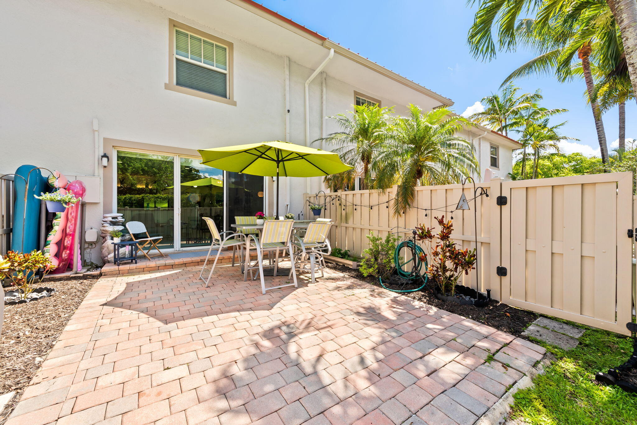 PALM AIRE CYPRESS COURSE ESTATES - Residential