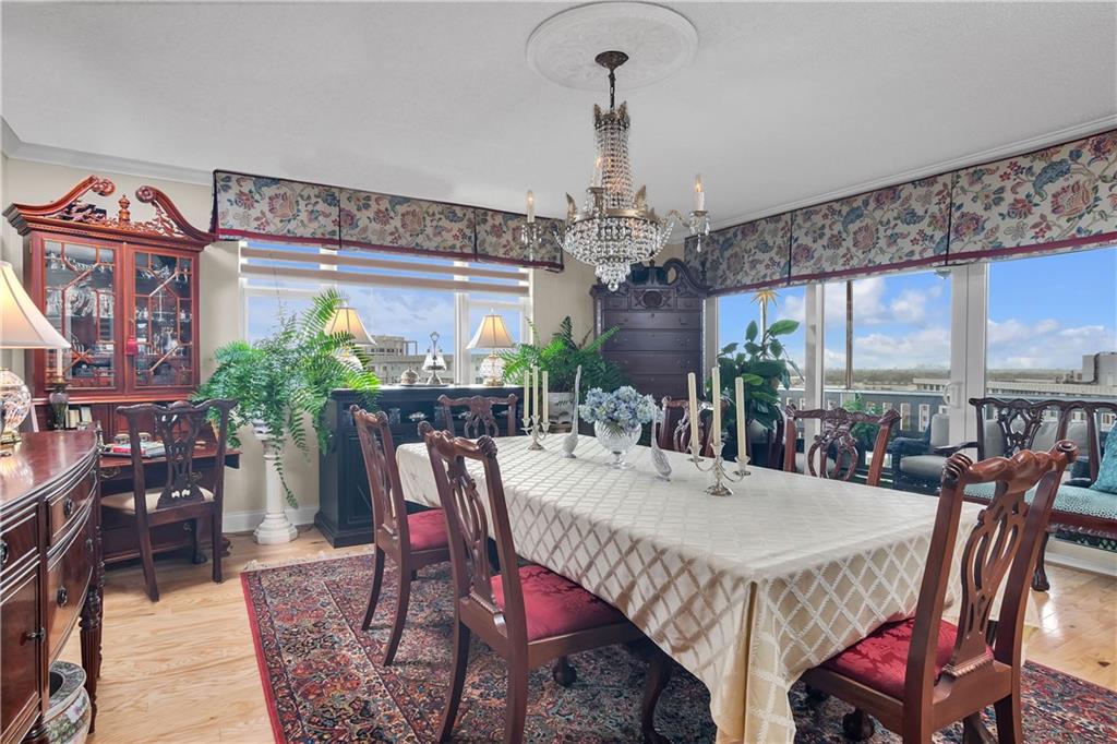 HILLCREST - Residential