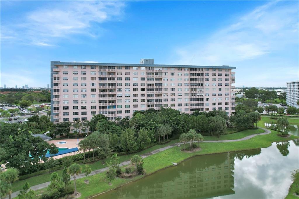 HILLCREST - Residential