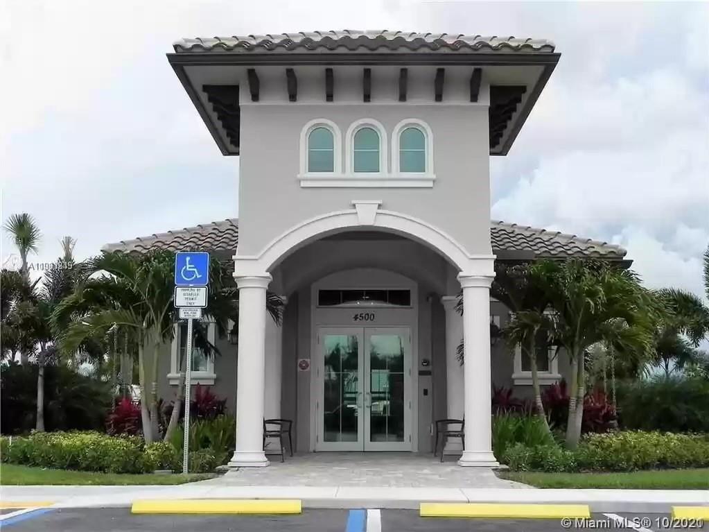 HILLCREST - Residential