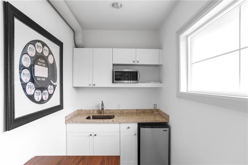 HILLCREST - Residential