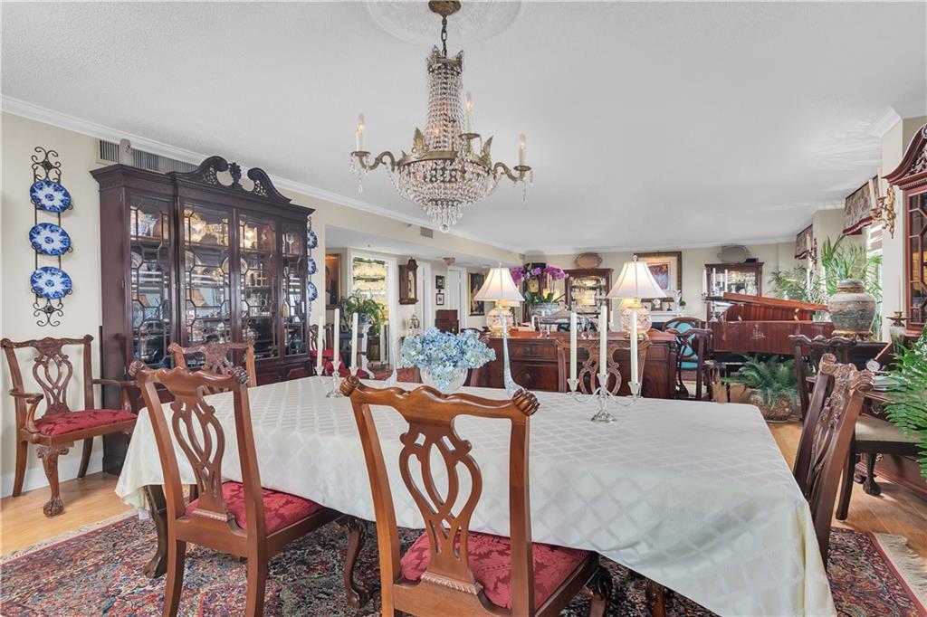 HILLCREST - Residential