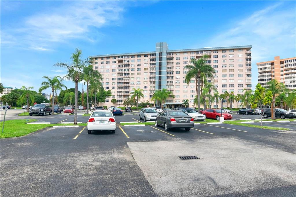 HILLCREST - Residential