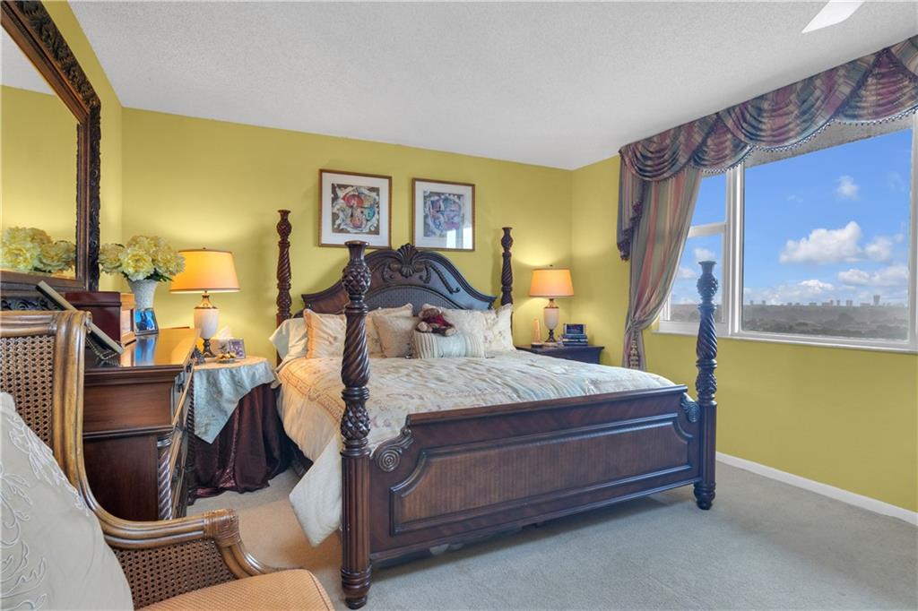 HILLCREST - Residential