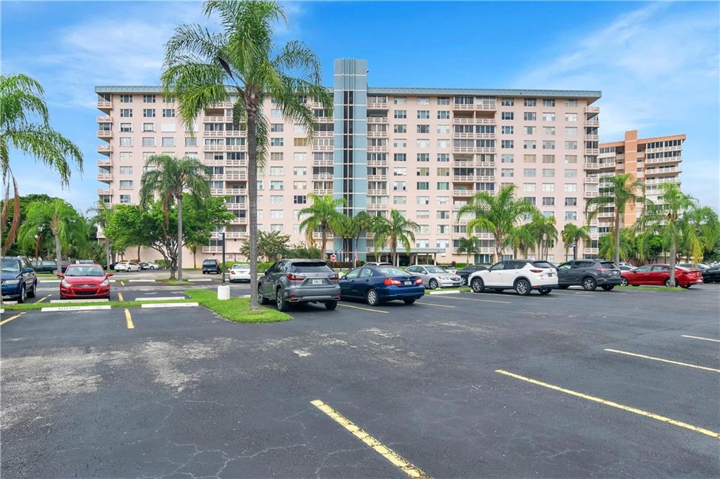HILLCREST - Residential