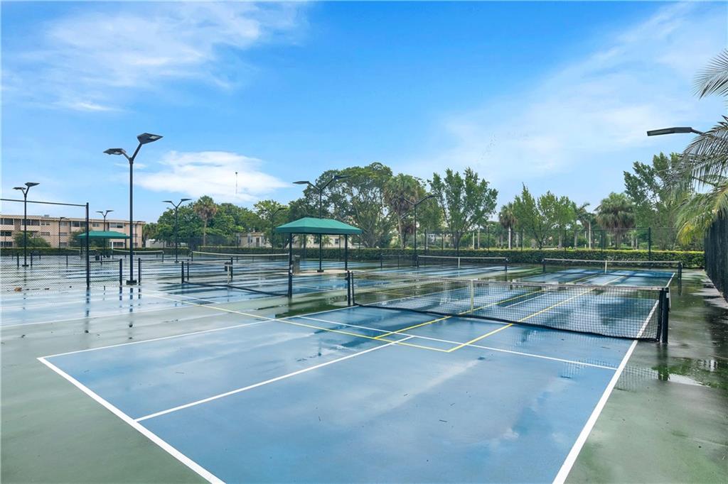 HILLCREST - Residential