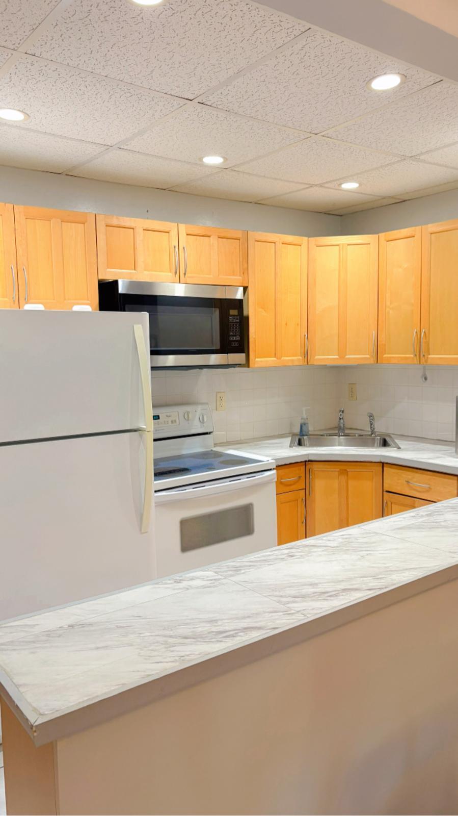 MAYFAIR APT CO-OP - Residential