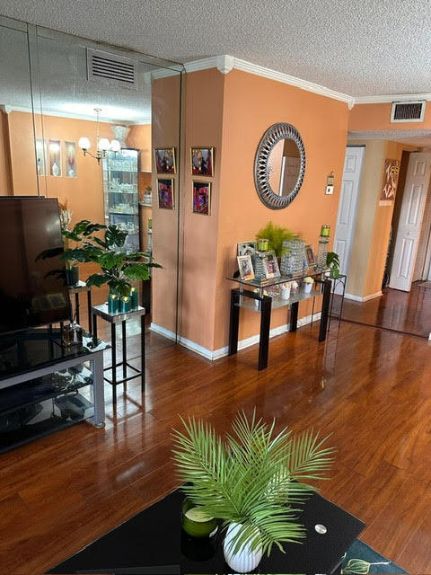 ISLES OF INVERRARY II CONDO - Residential