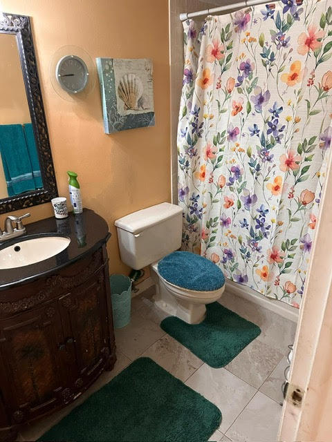 ISLES OF INVERRARY II CONDO - Residential