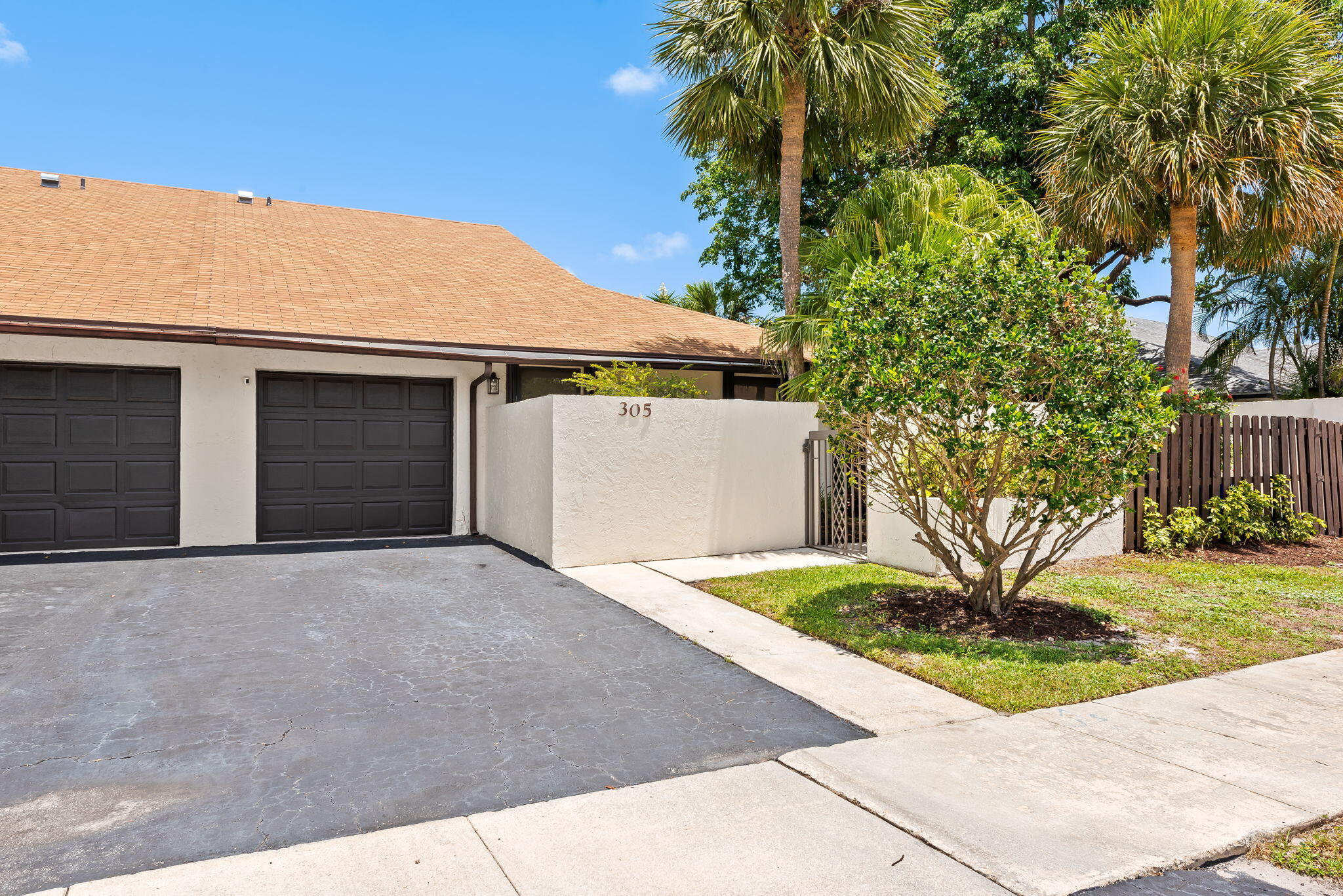 HOMEWOOD LAKES - Residential Lease