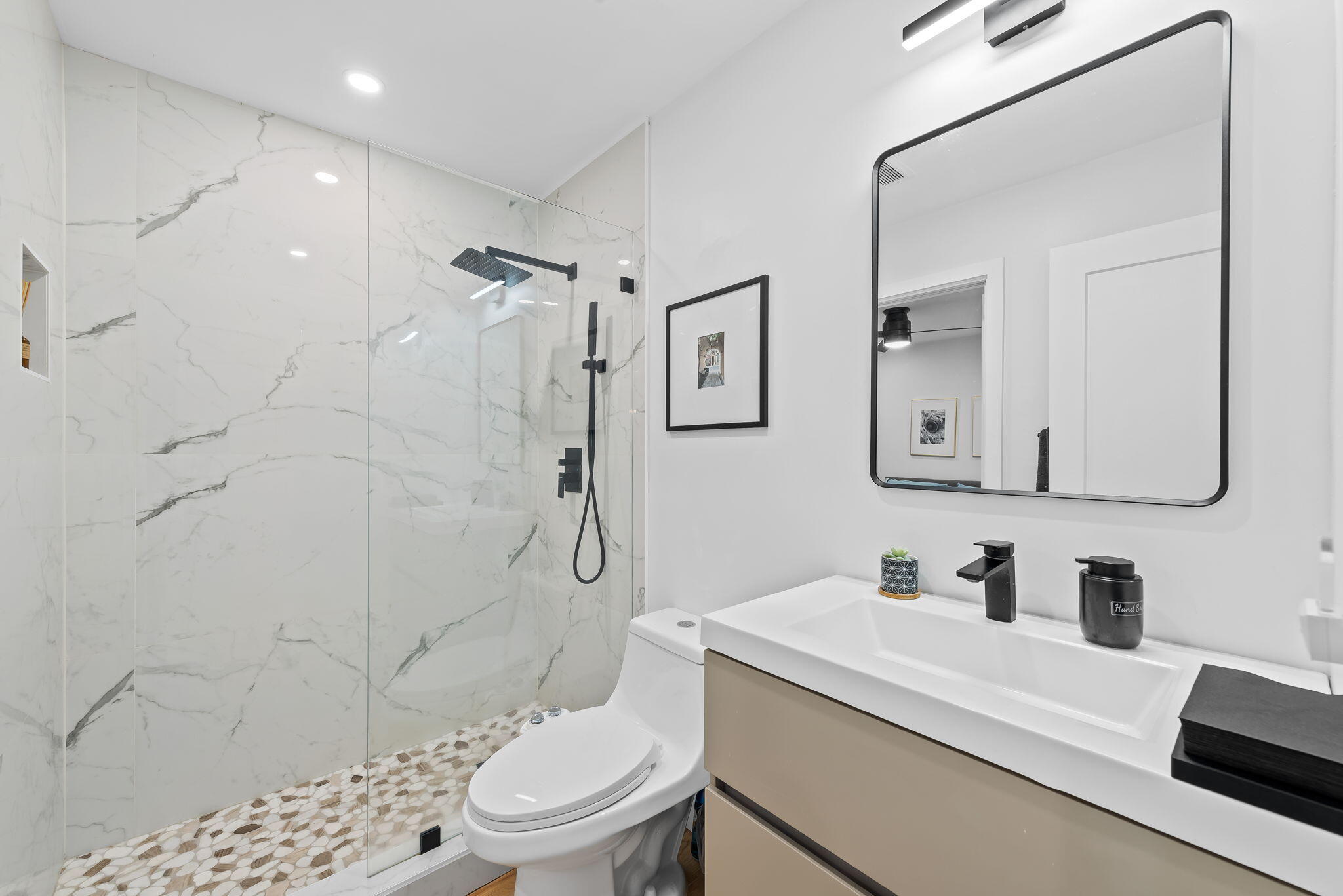 HOMEWOOD LAKES - Residential Lease