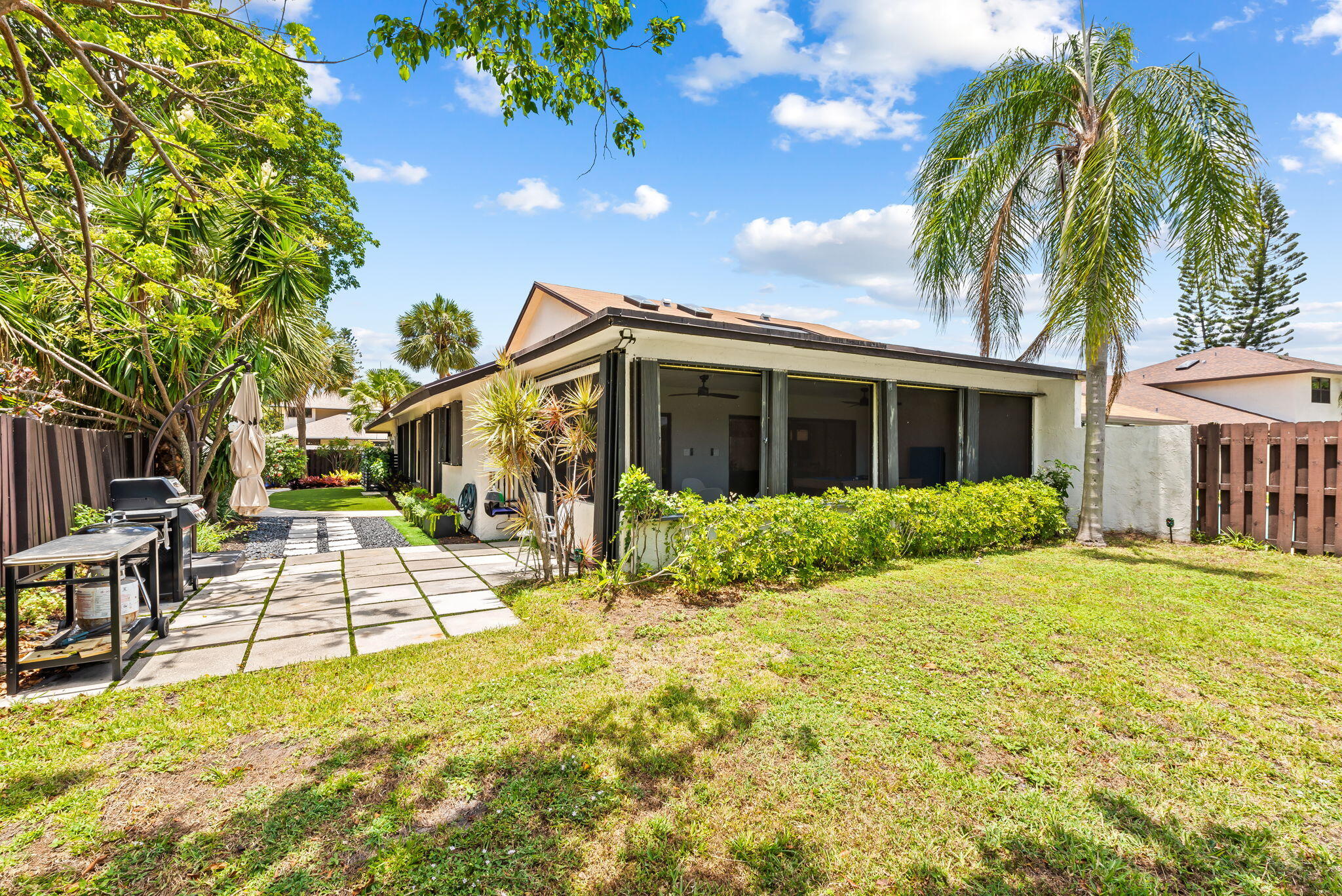 HOMEWOOD LAKES - Residential Lease