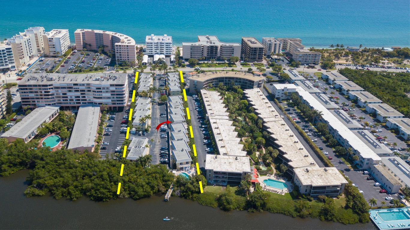 BARBICAN CONDO - Residential