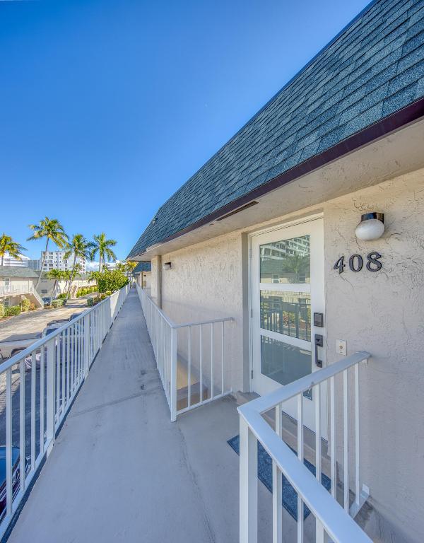 BARBICAN CONDO - Residential