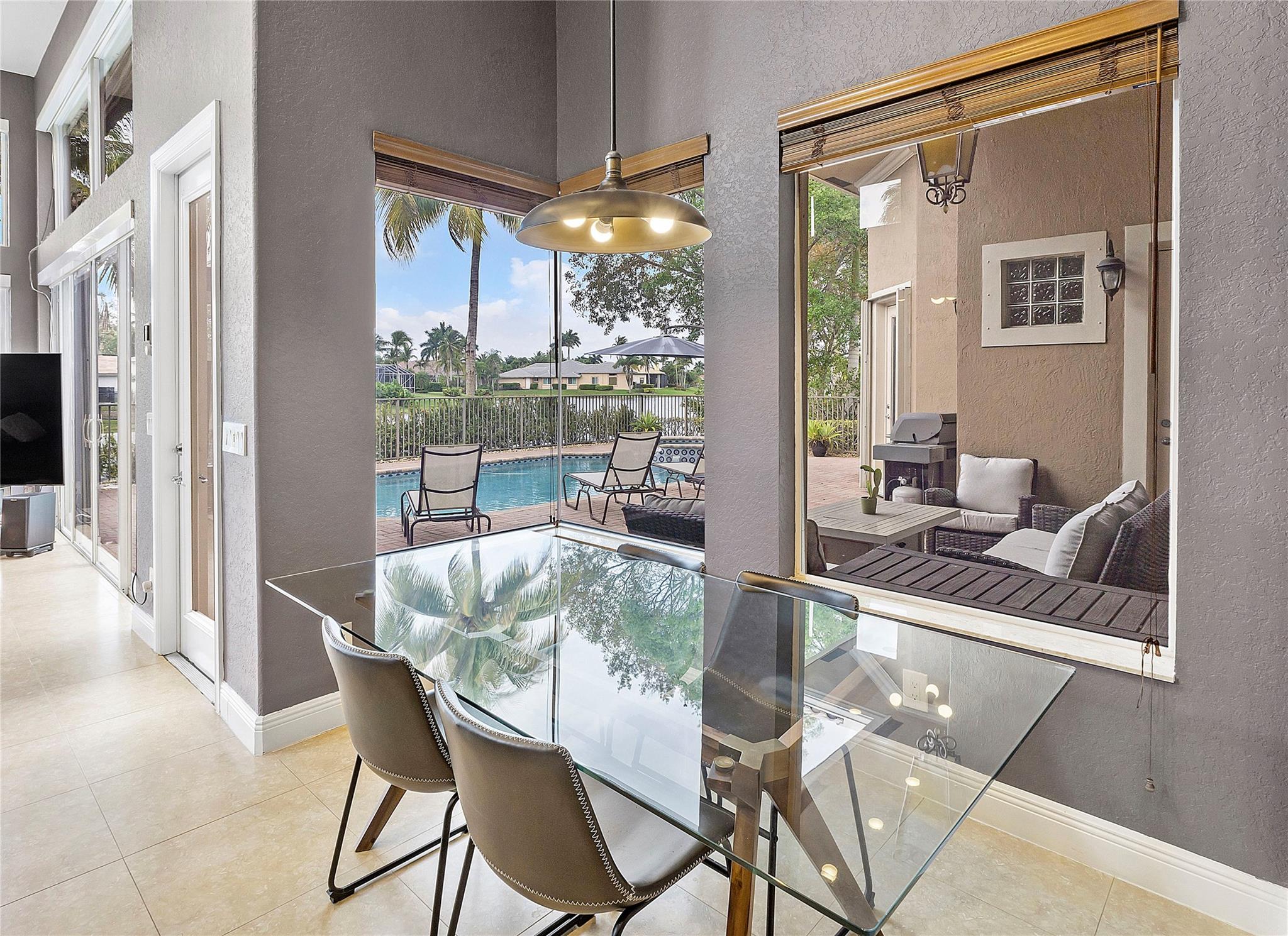HERON BAY - THE FALLS - Residential