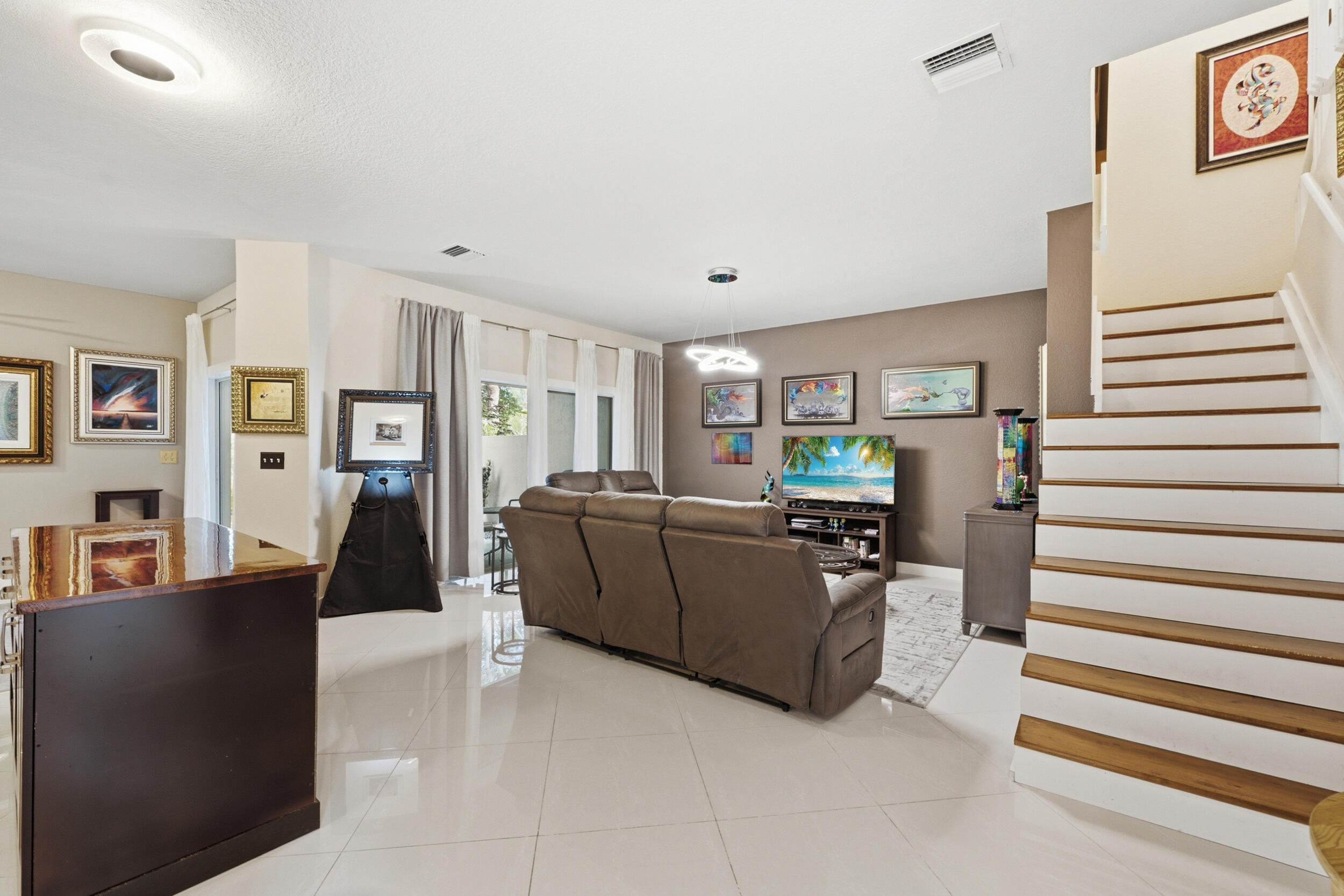 WYNDHAM HEIGHTS - Residential