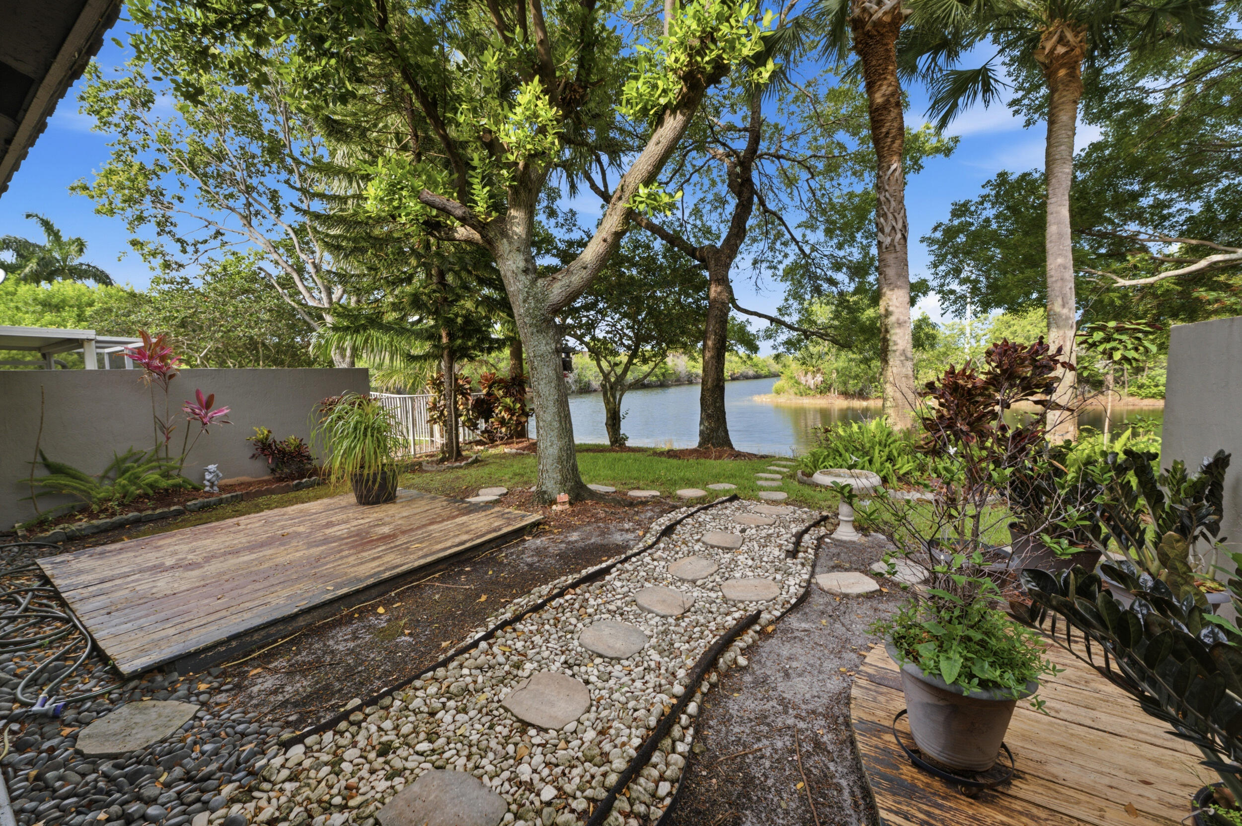 WYNDHAM HEIGHTS - Residential