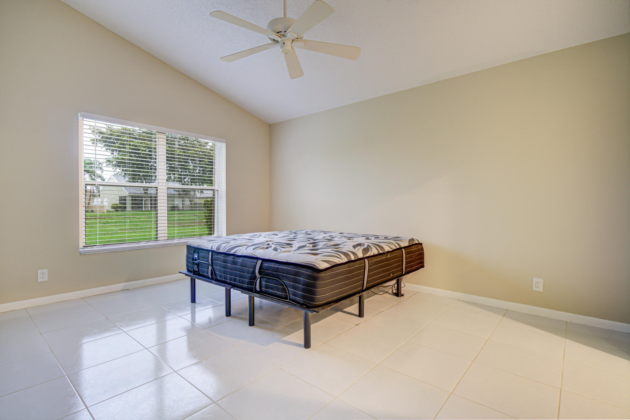 HAGEN RANCH HEIGHTS - Residential Lease