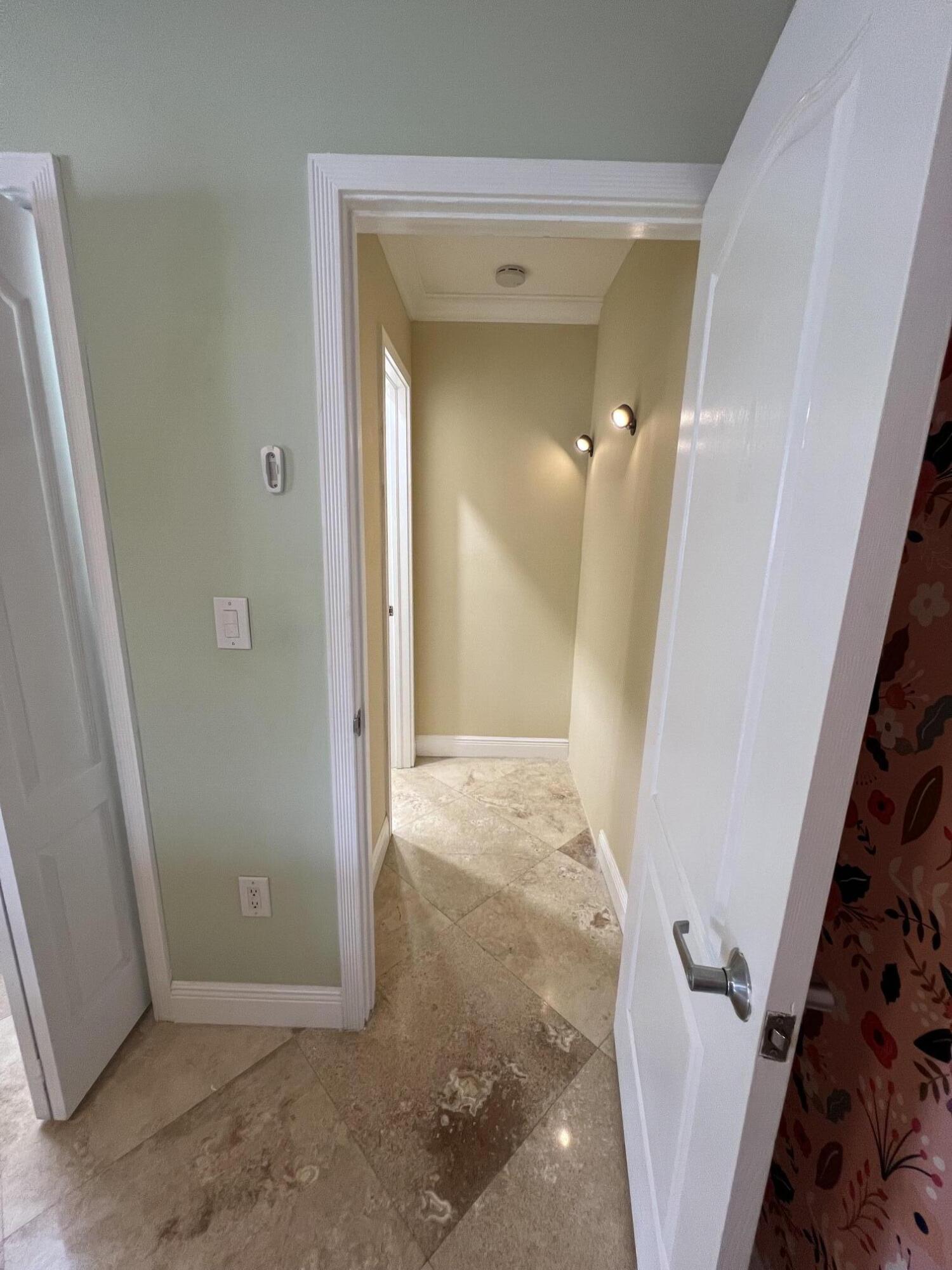 FLAGLER LAWN - Residential Lease