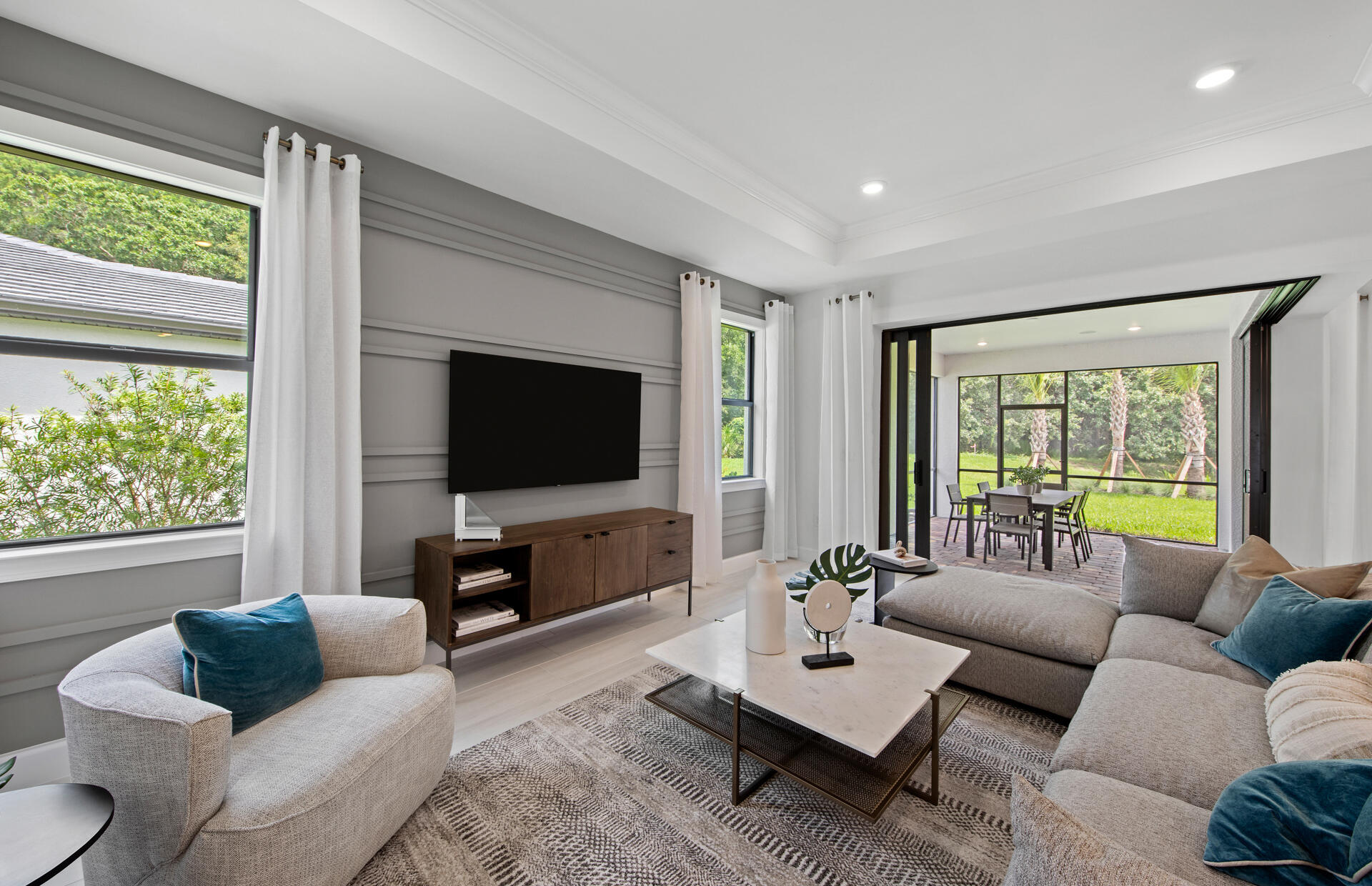 HAMPTON LAKES AT RIVER HALL - Residential