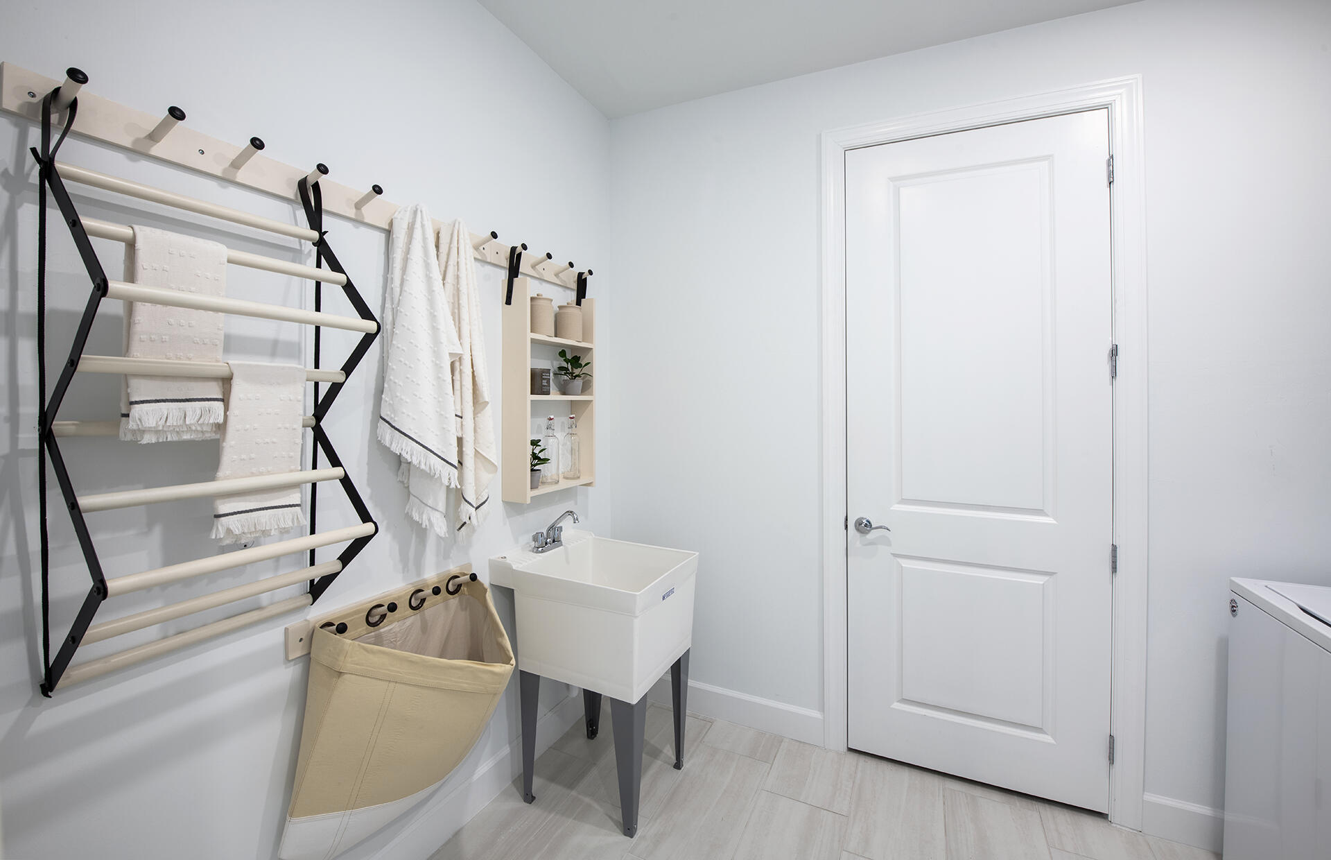 HAMPTON LAKES AT RIVER HALL - Residential