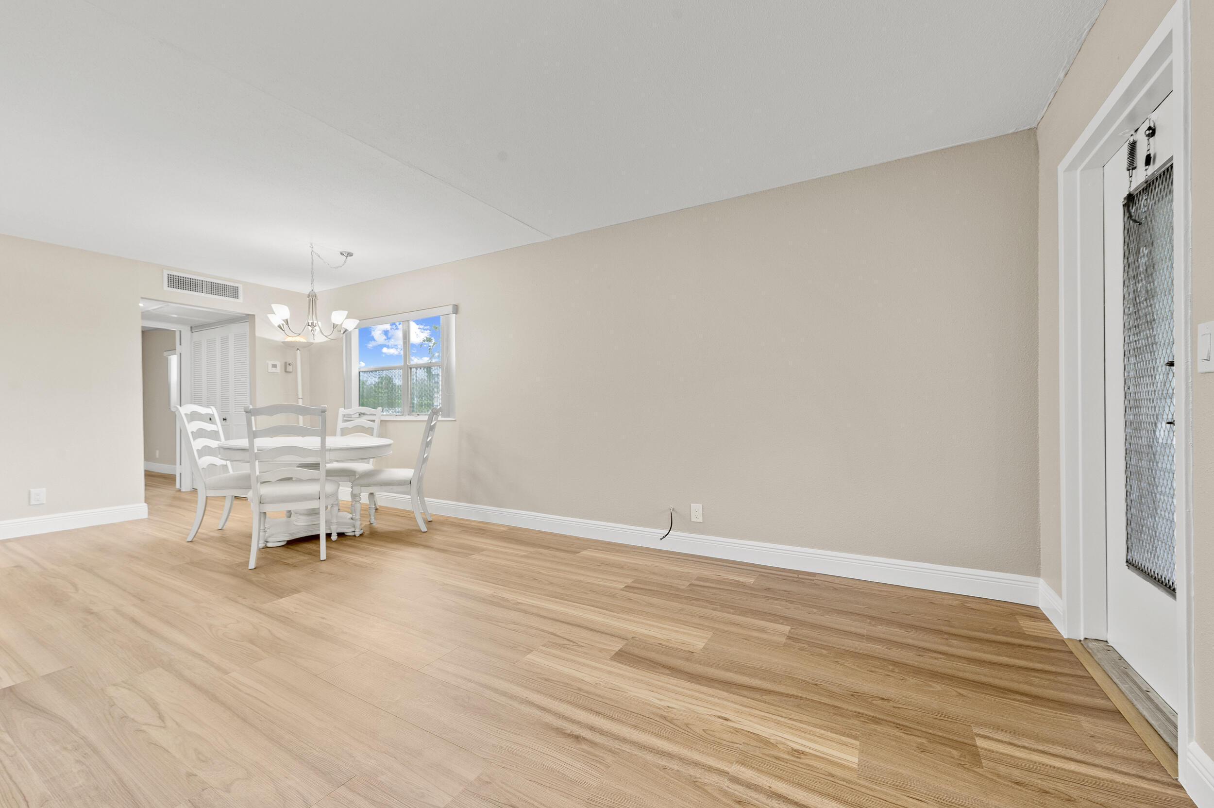 KINGS POINT FLANDERS CONDOS - Residential Lease