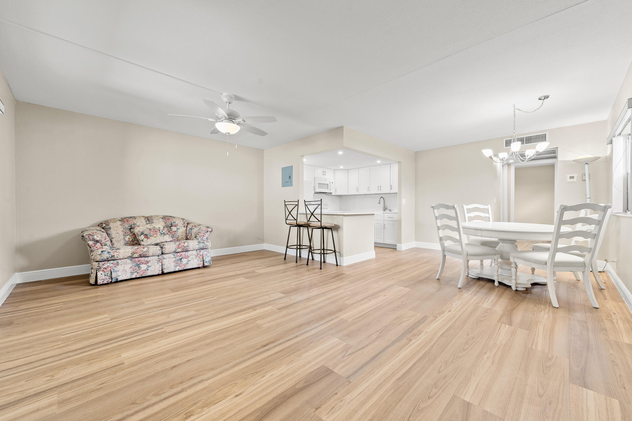KINGS POINT FLANDERS CONDOS - Residential Lease