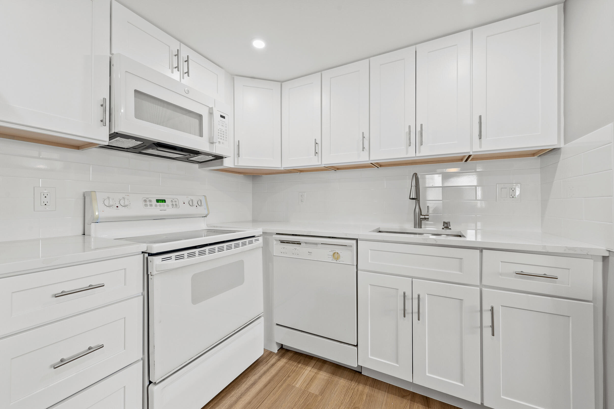 KINGS POINT FLANDERS CONDOS - Residential Lease